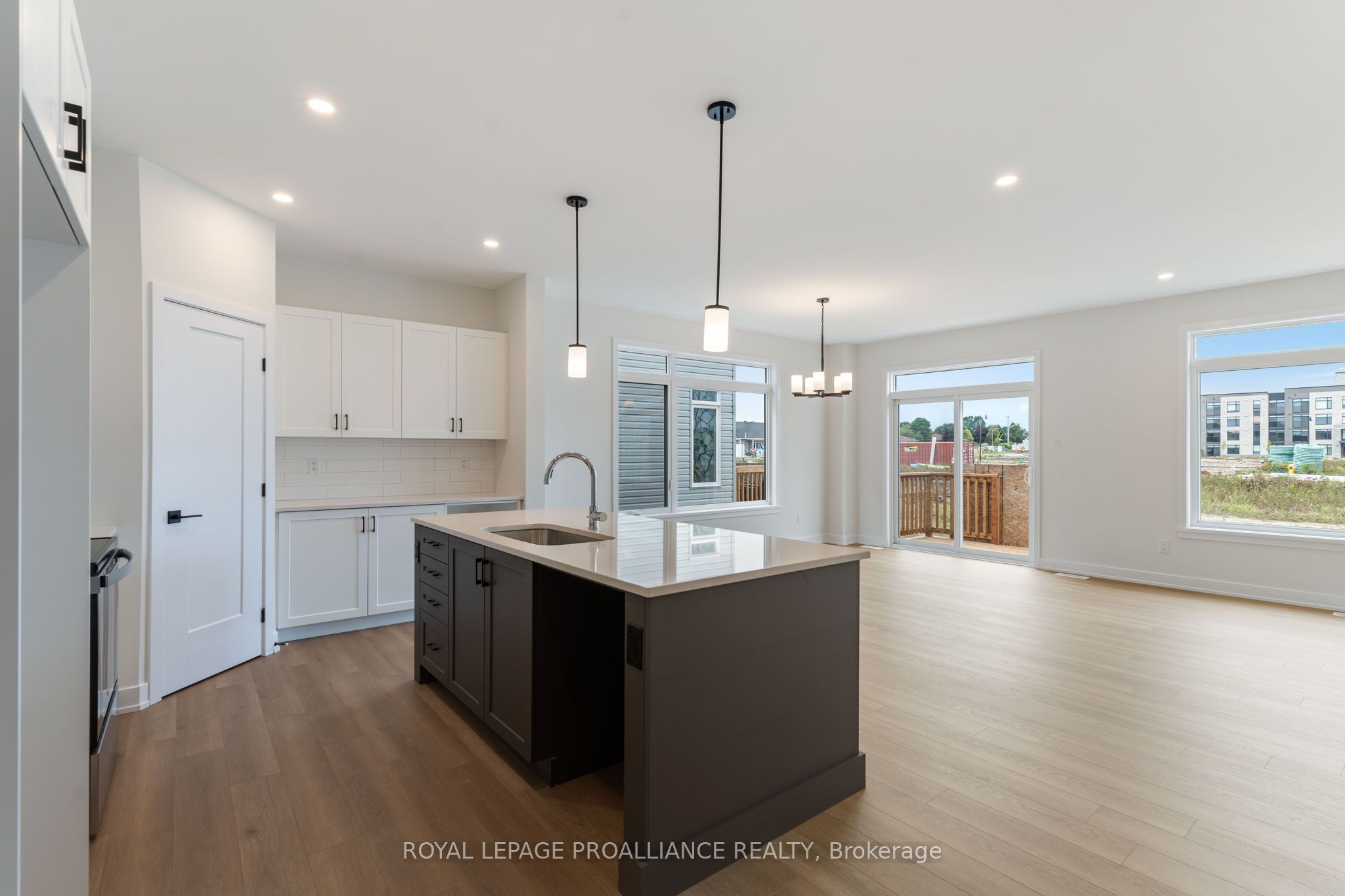 1024 Moore Street Property Photo 8
