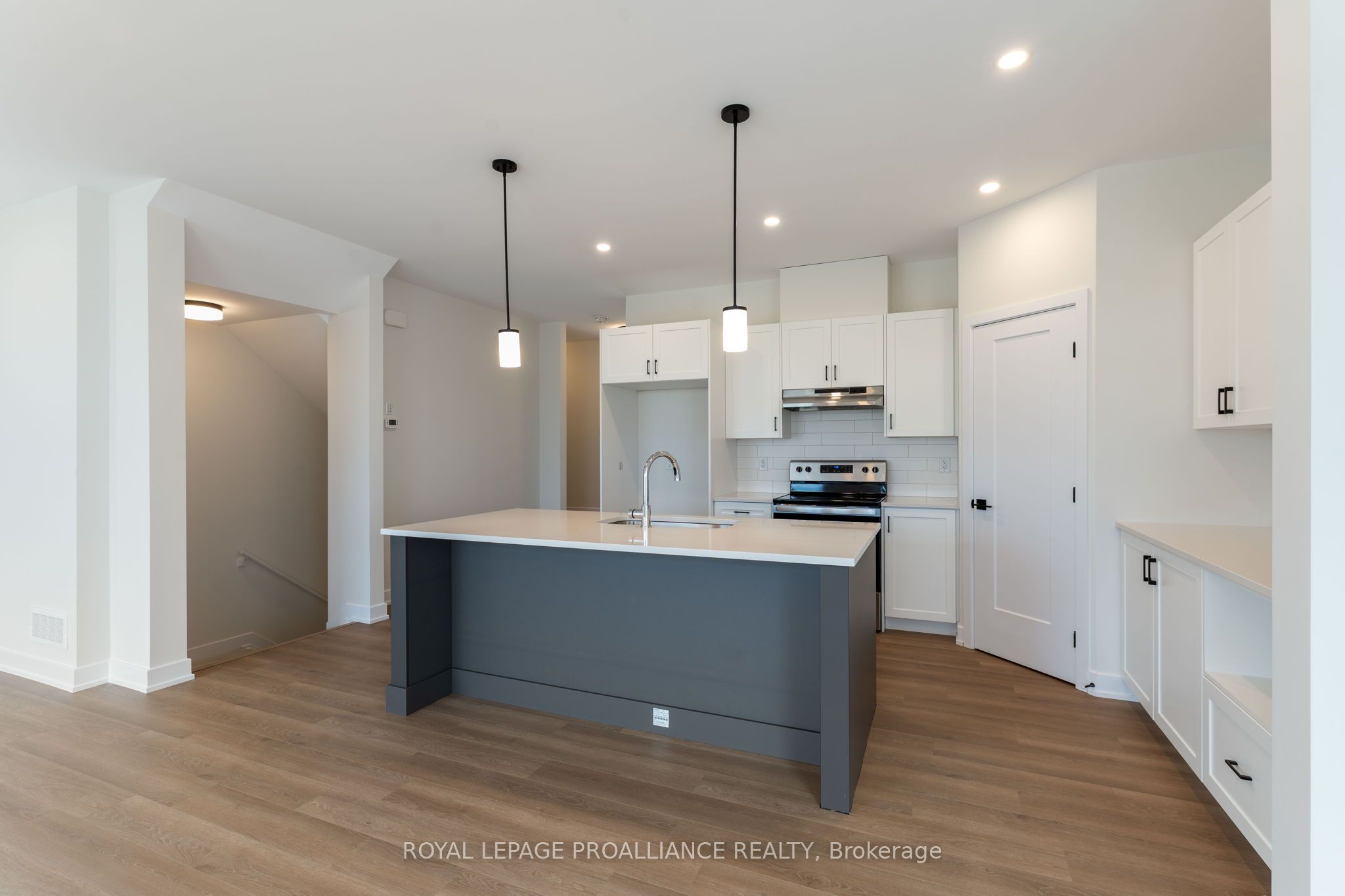 1024 Moore Street Property Photo 11