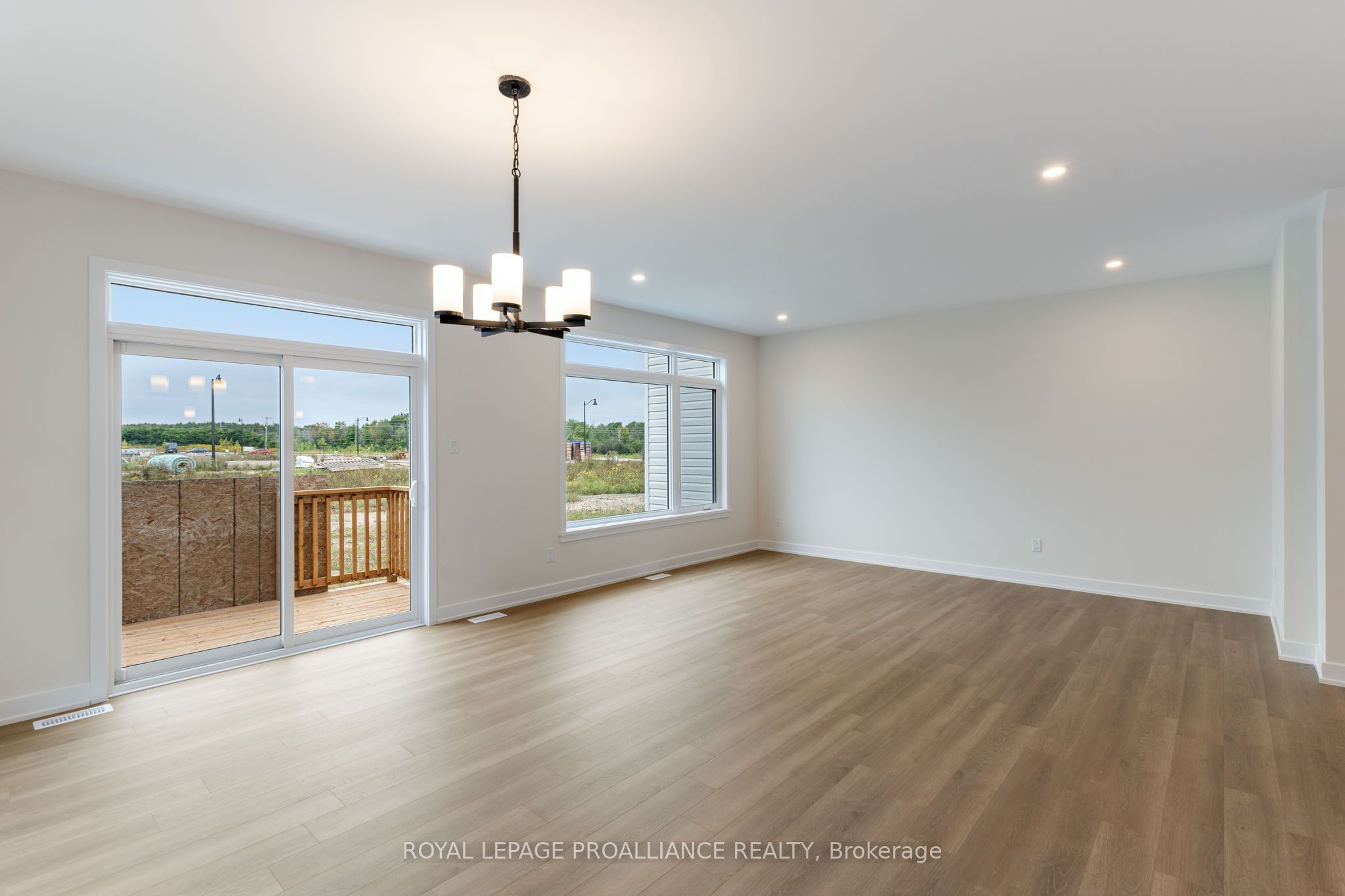 1024 Moore Street Property Photo 18
