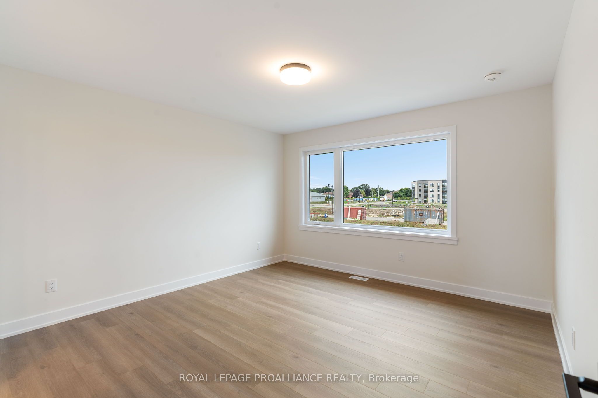 1024 Moore Street Property Photo 27