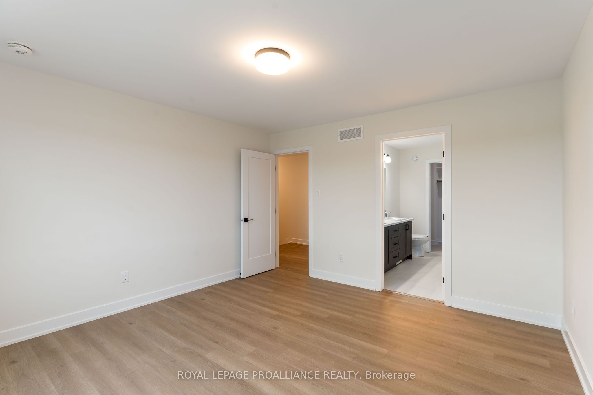 1024 Moore Street Property Photo 29