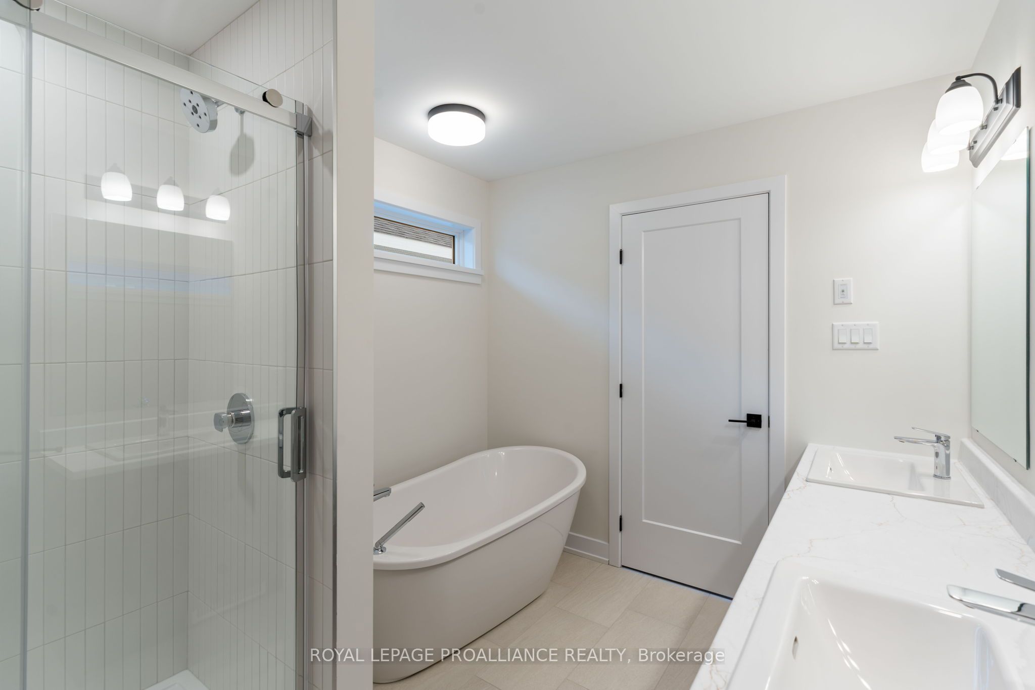 1024 Moore Street Property Photo 31
