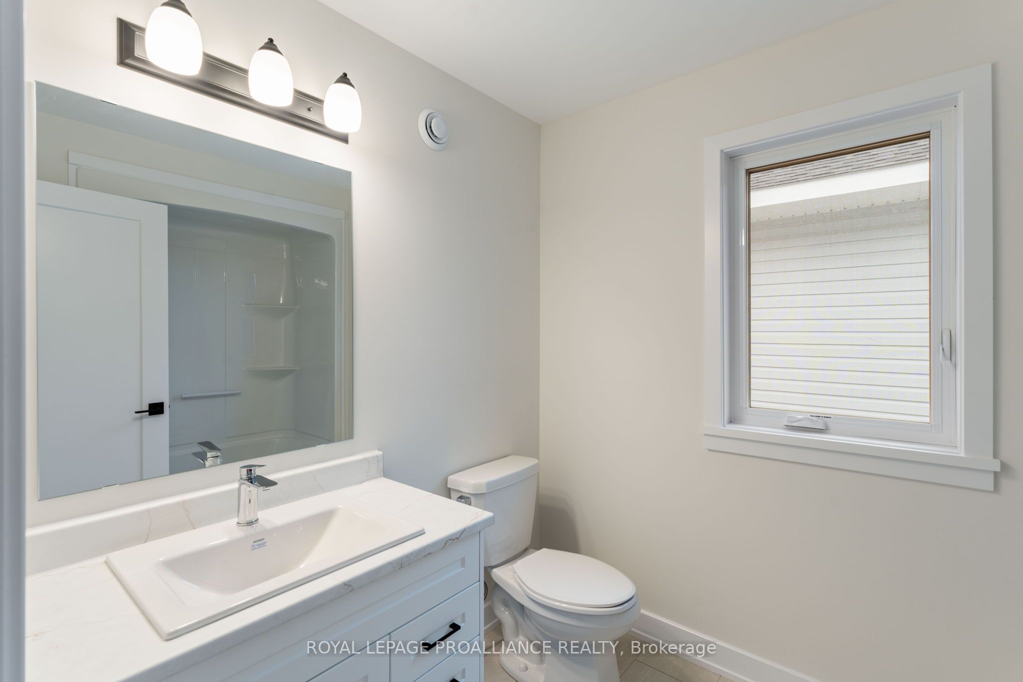 1024 Moore Street Property Photo 40