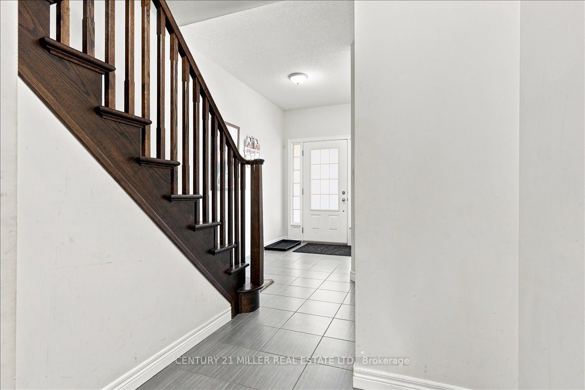 90 Raymond Road 30 Property Photo 5