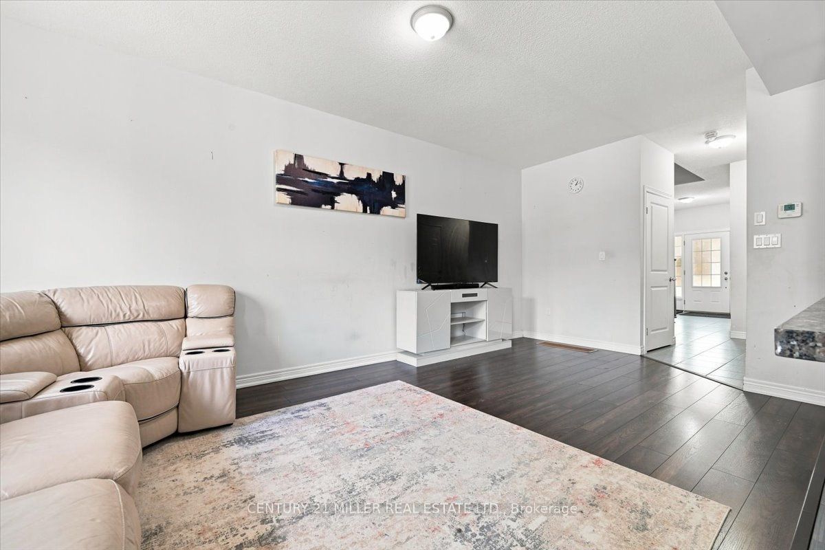 90 Raymond Road 30 Property Photo 12