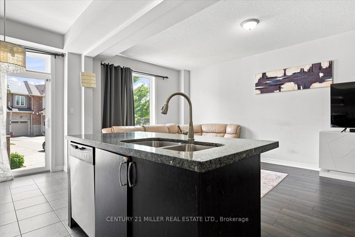 90 Raymond Road 30 Property Photo 22