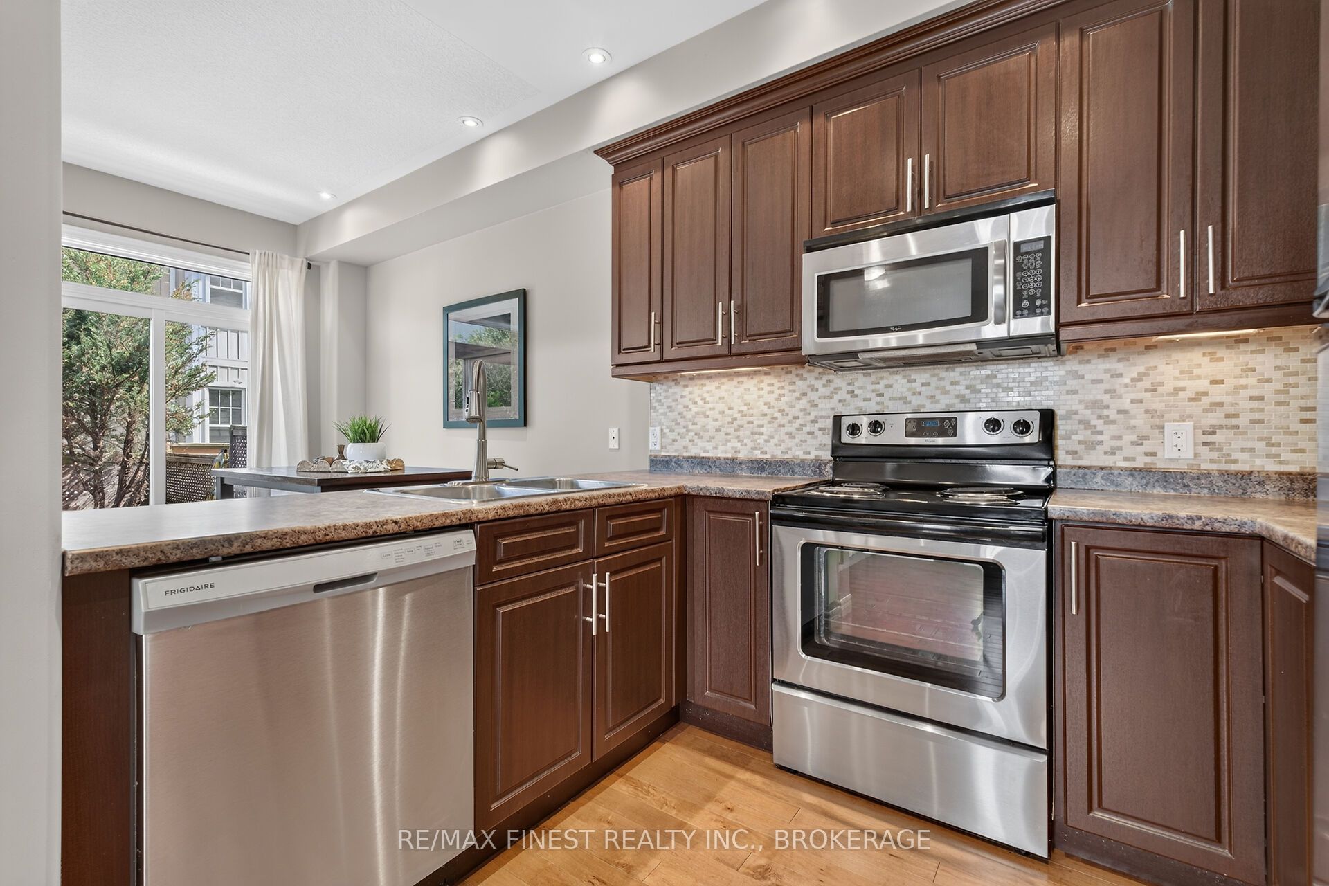 767 Newmarket Lane Property Photo 16