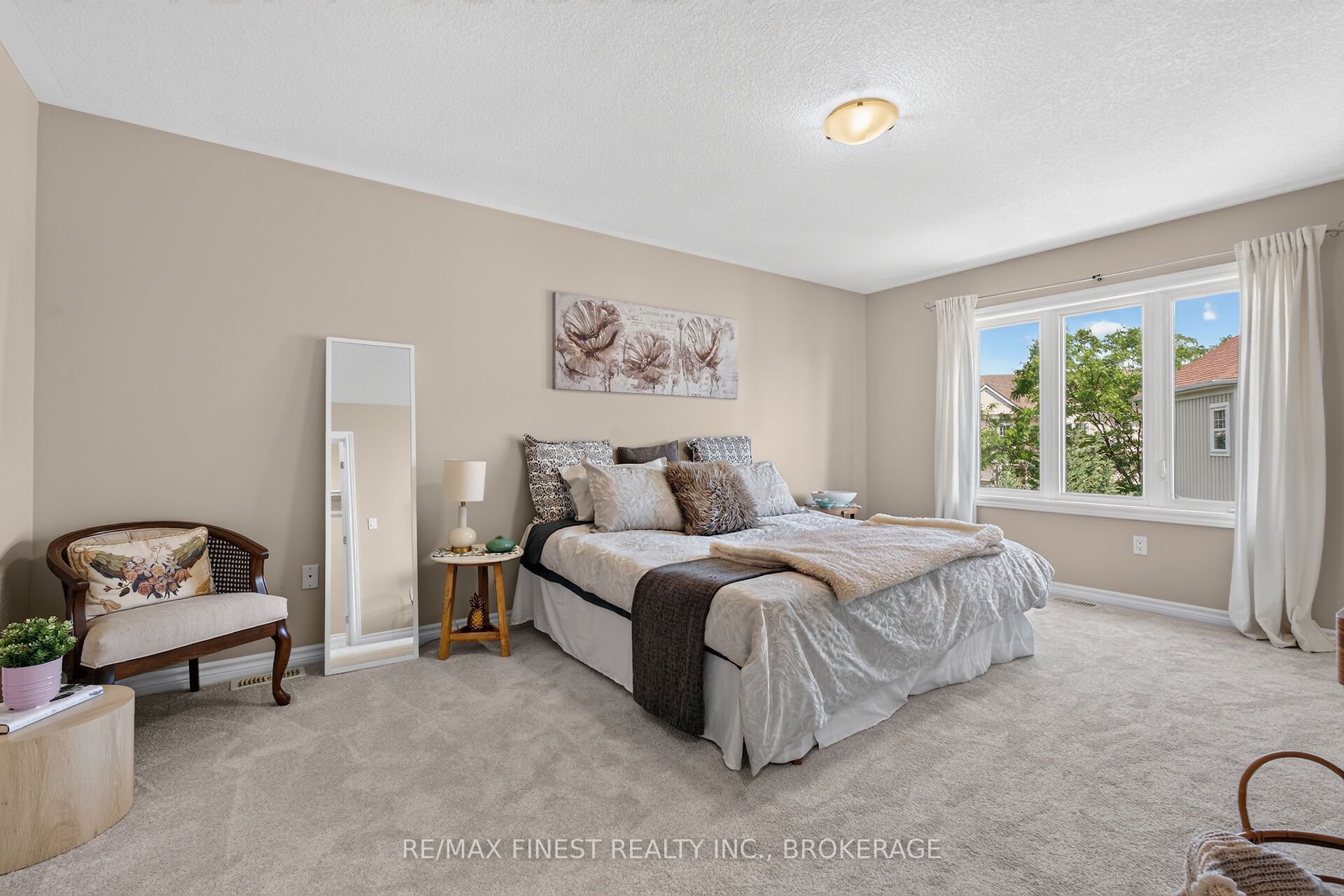 767 Newmarket Lane Property Photo 18