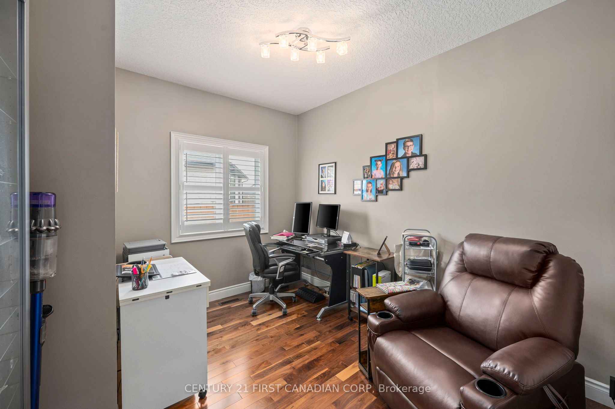 286 Dufferin Street Property Photo 10