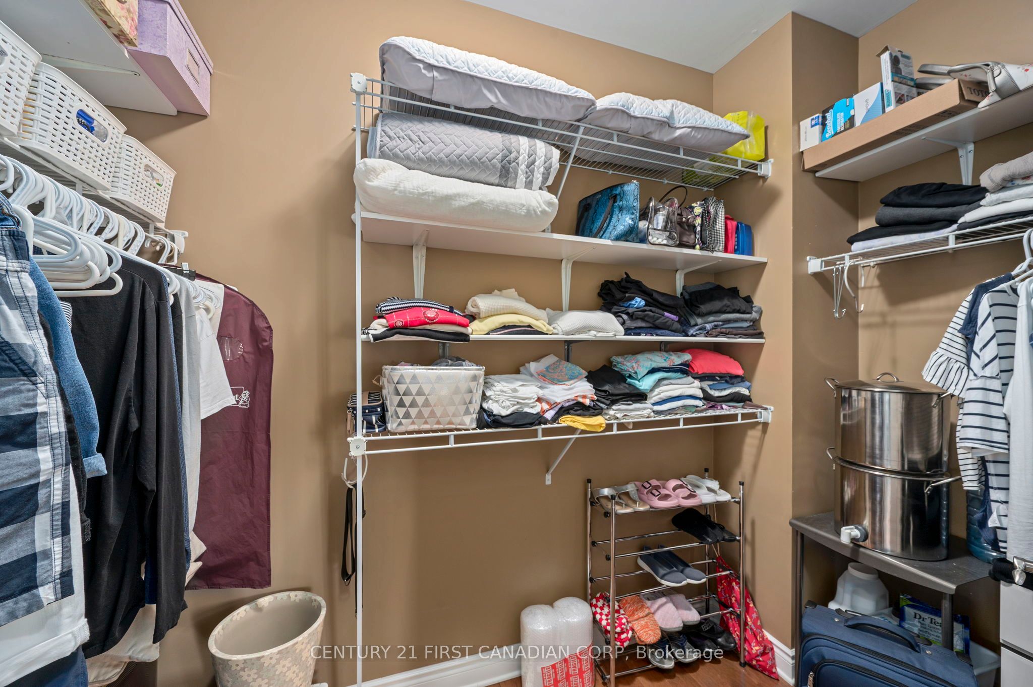 286 Dufferin Street Property Photo 15