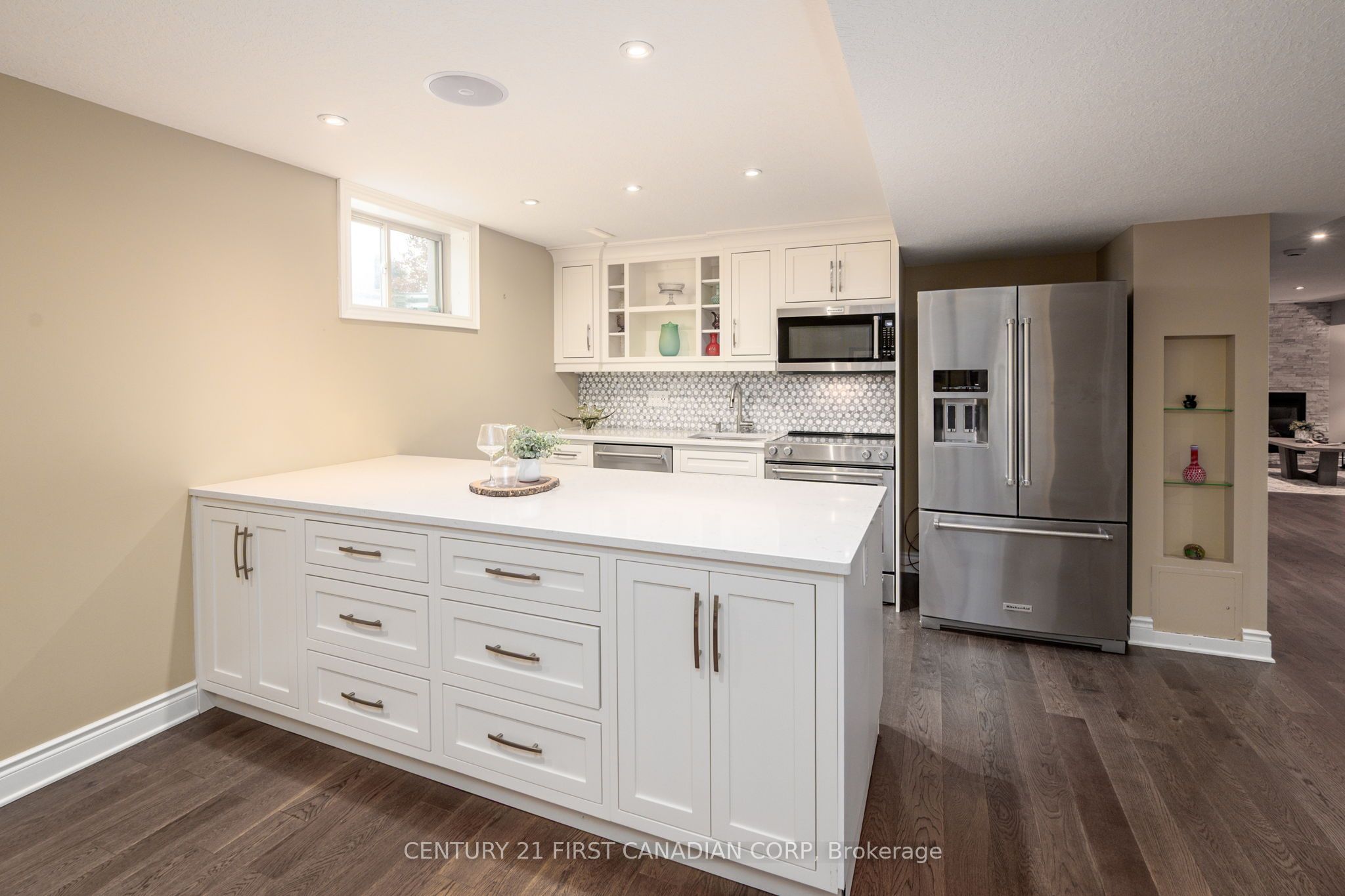 286 Dufferin Street Property Photo 26