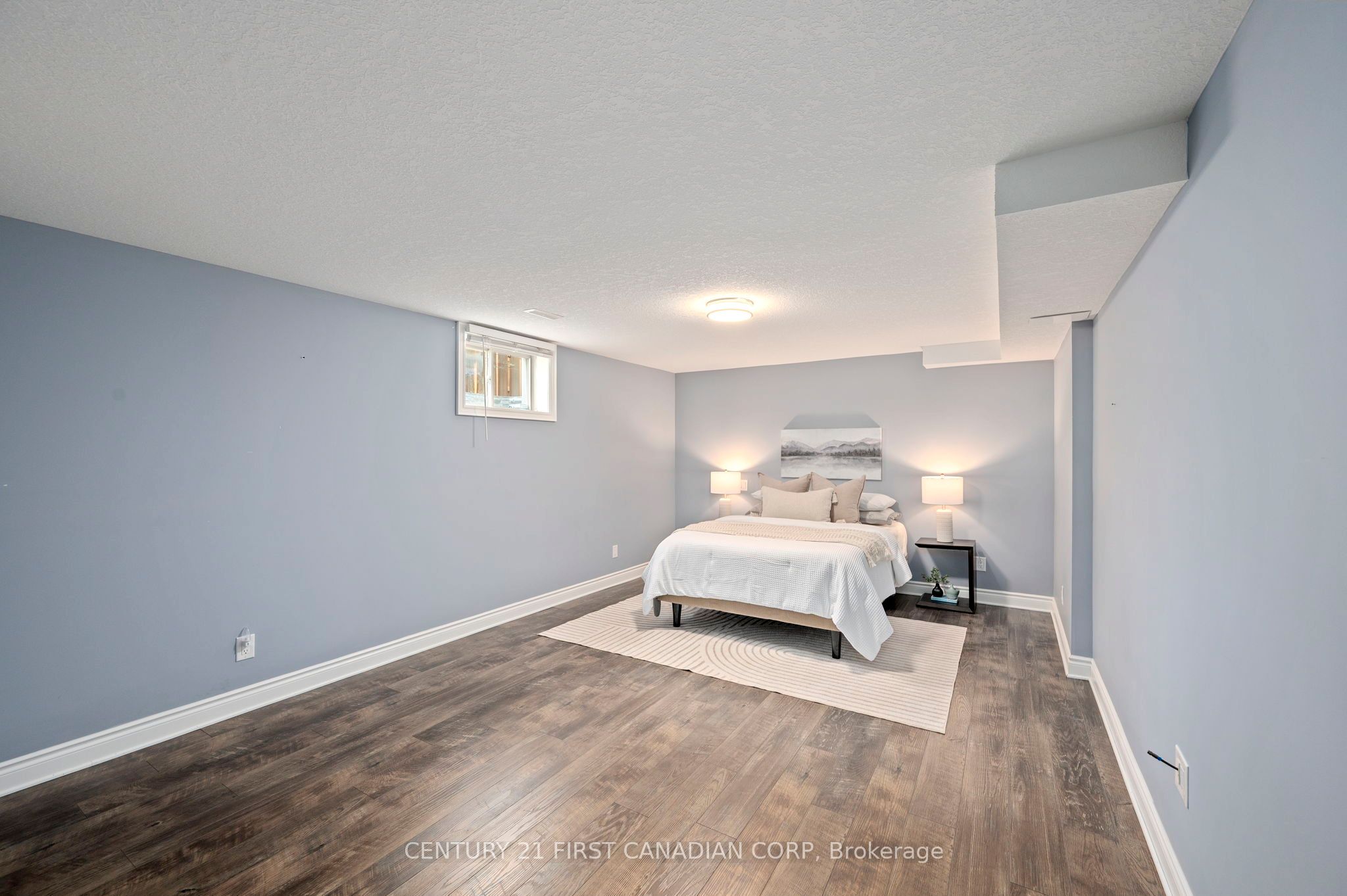 286 Dufferin Street Property Photo 31