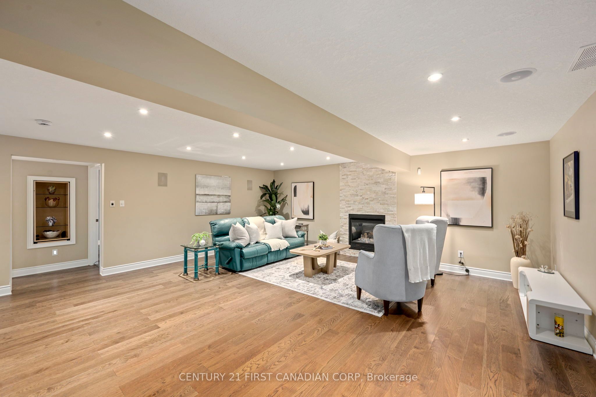 286 Dufferin Street Property Photo 33