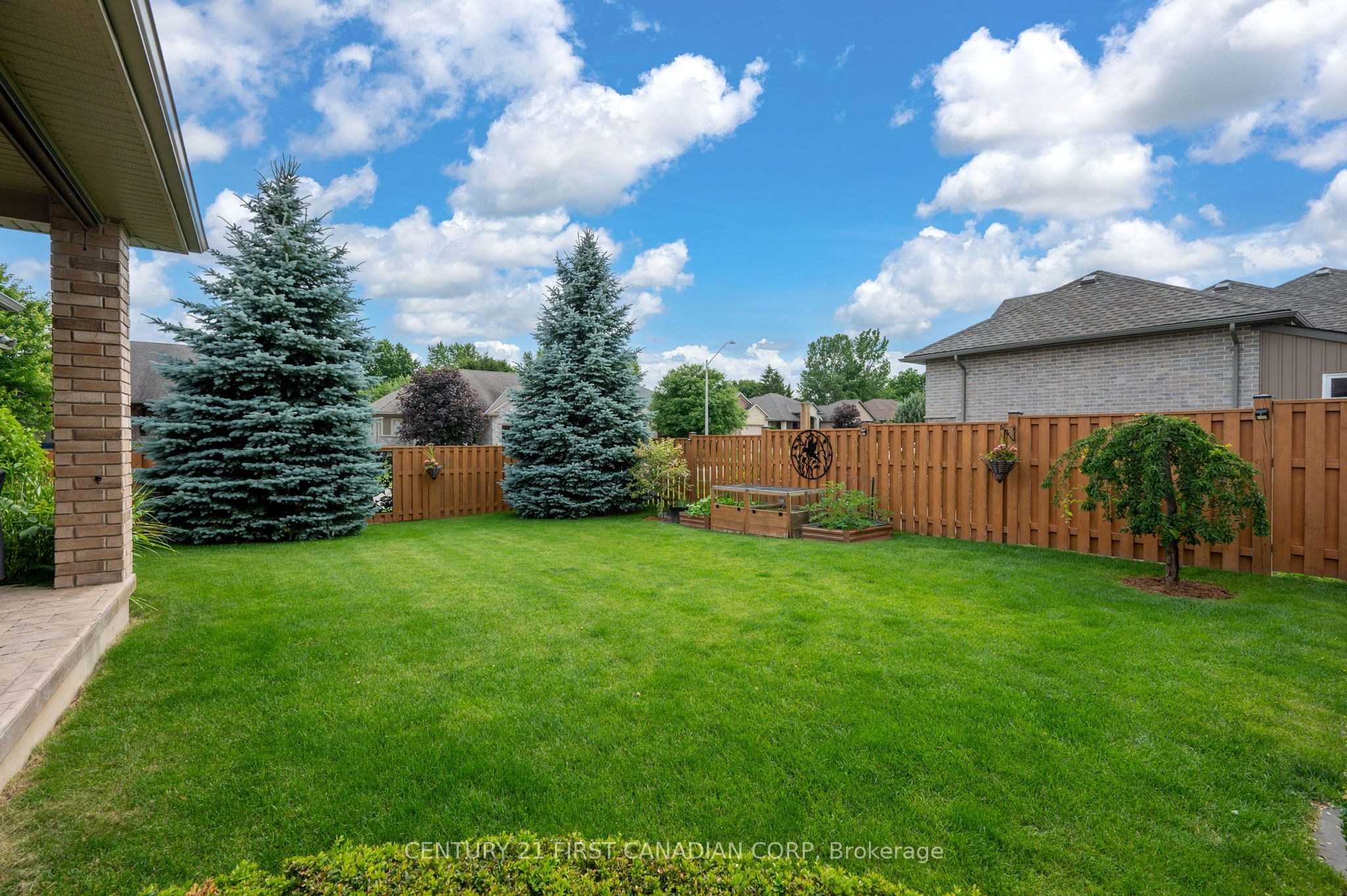 286 Dufferin Street Property Photo 43