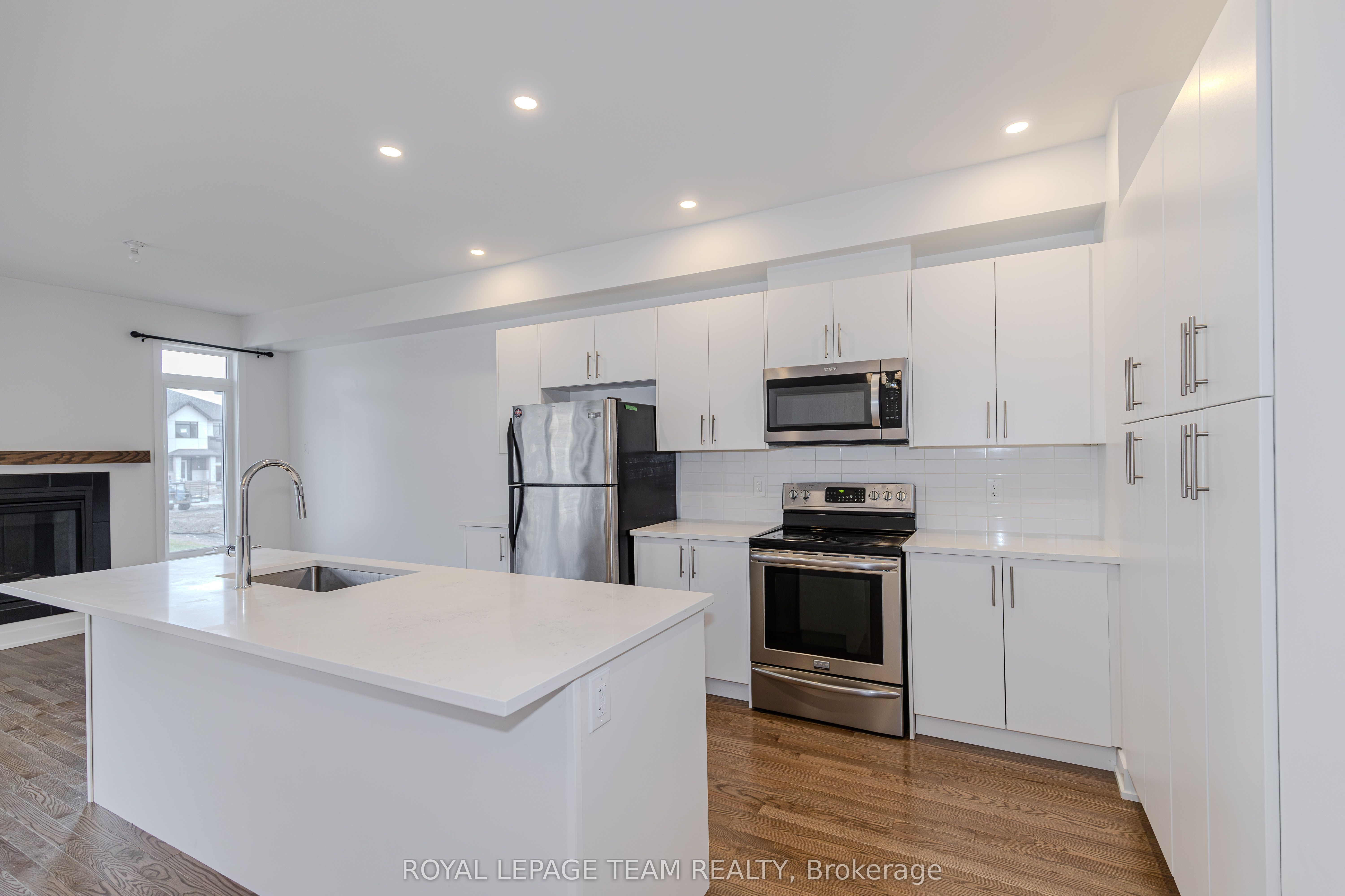 867 Anciano Crescent Property Photo 13