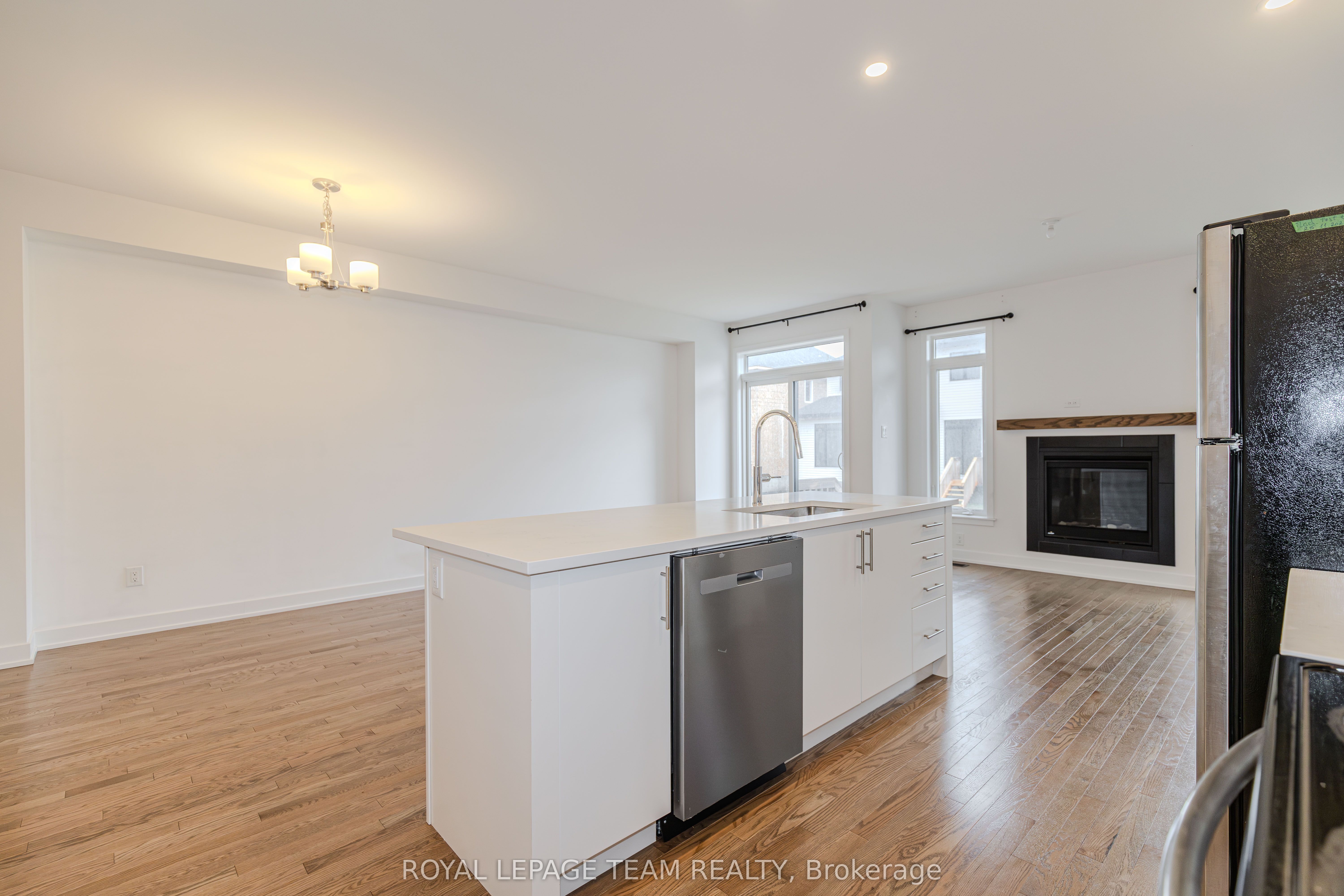 867 Anciano Crescent Property Photo 17