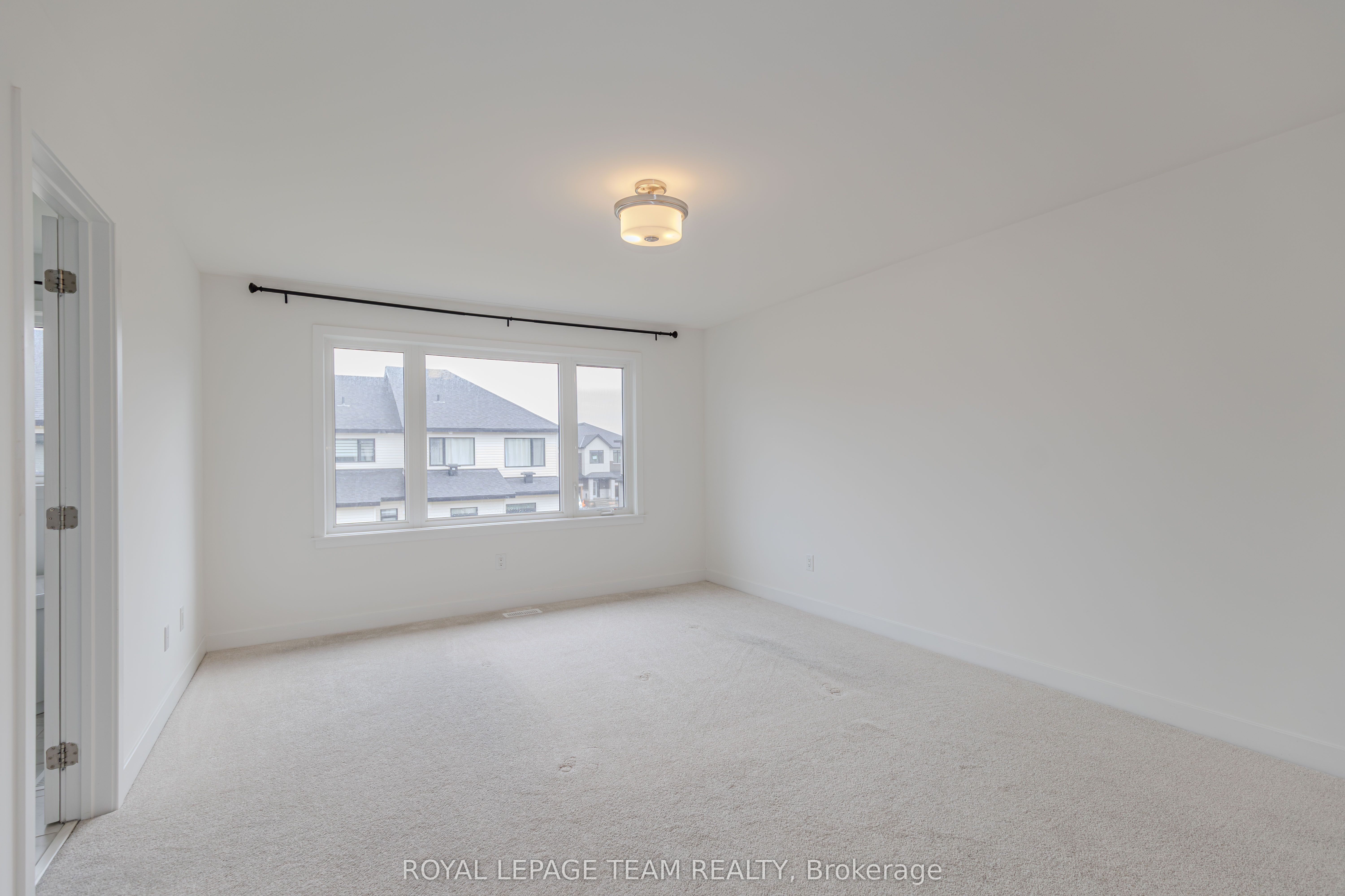 867 Anciano Crescent Property Photo 28