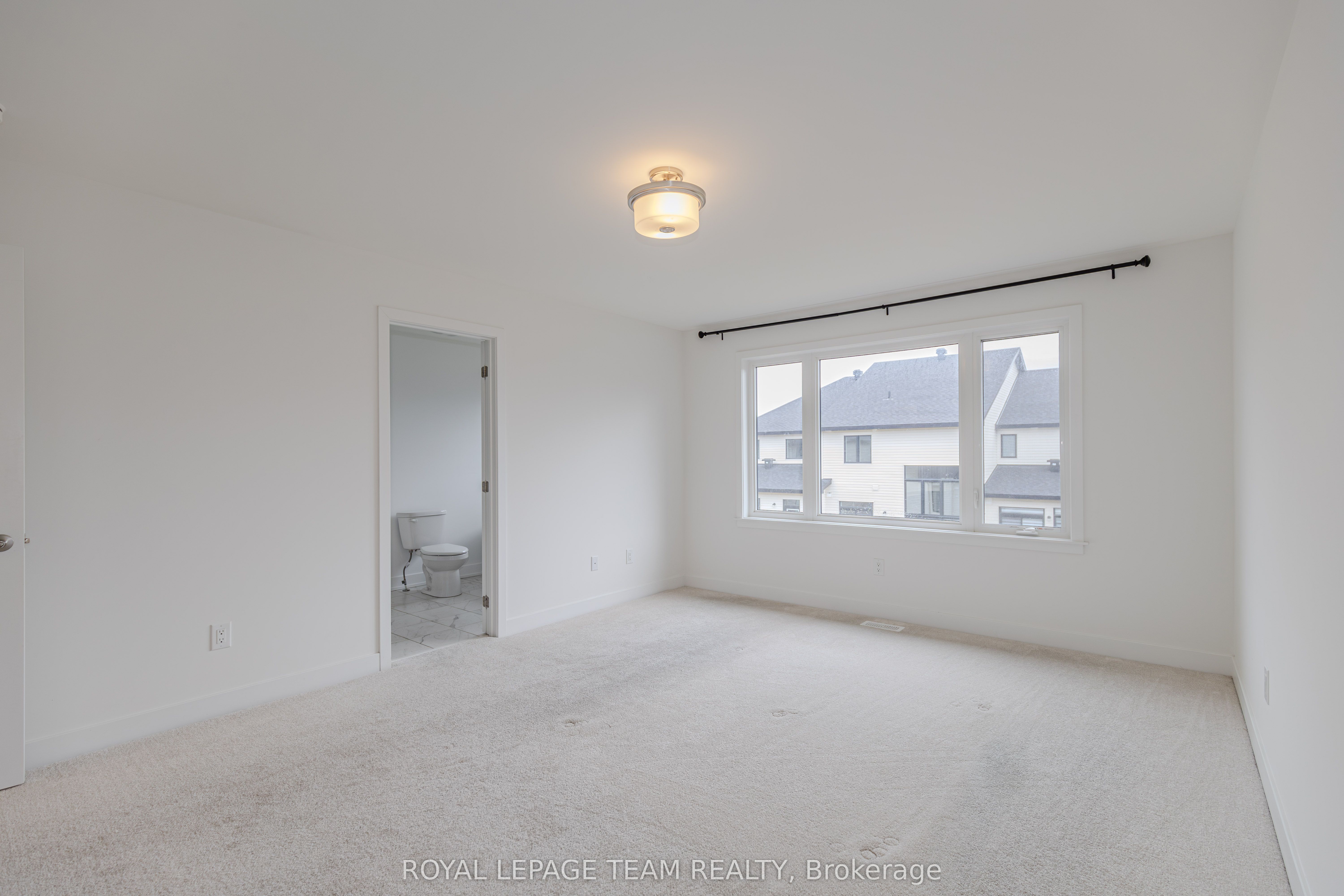 867 Anciano Crescent Property Photo 30