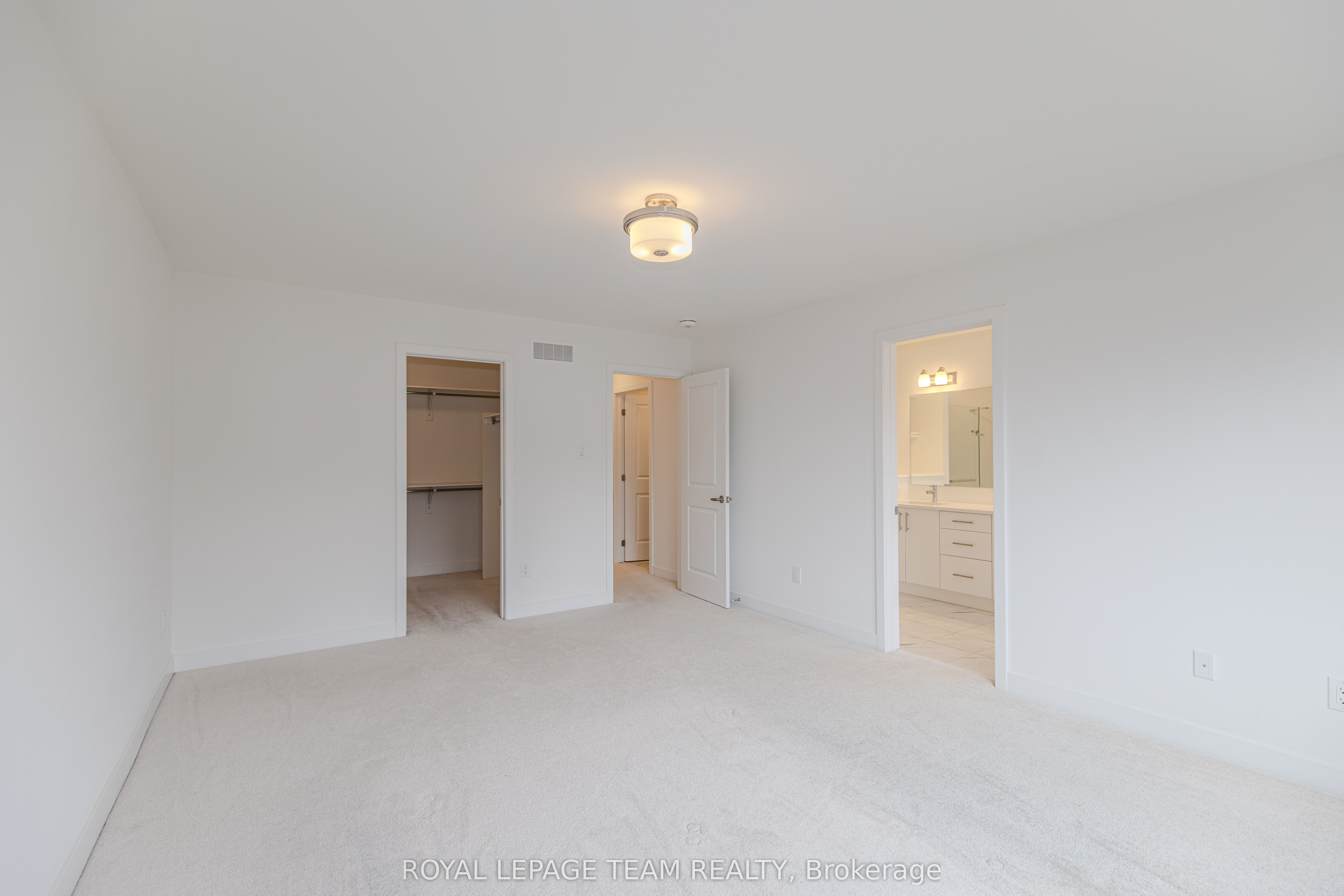 867 Anciano Crescent Property Photo 31