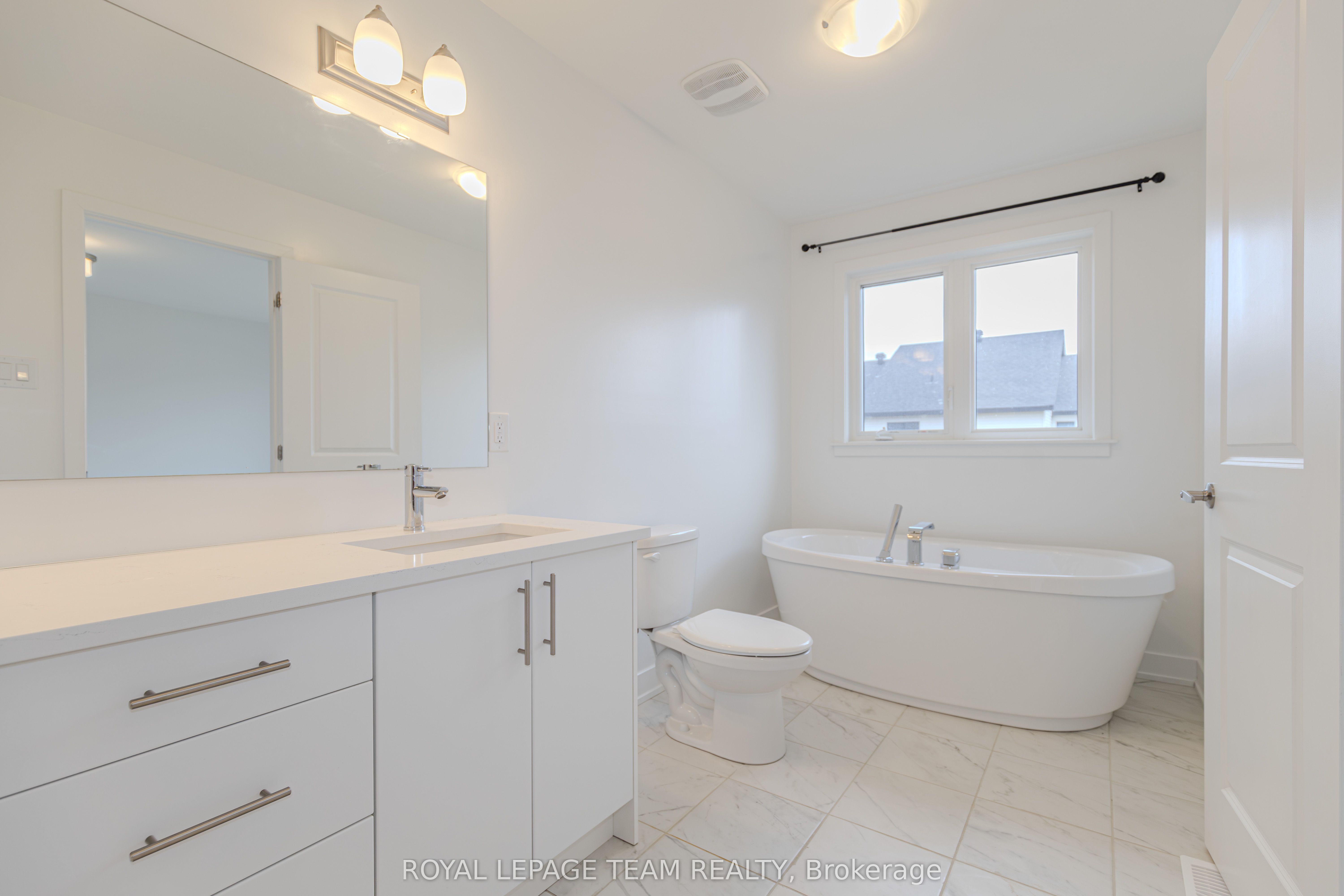 867 Anciano Crescent Property Photo 34