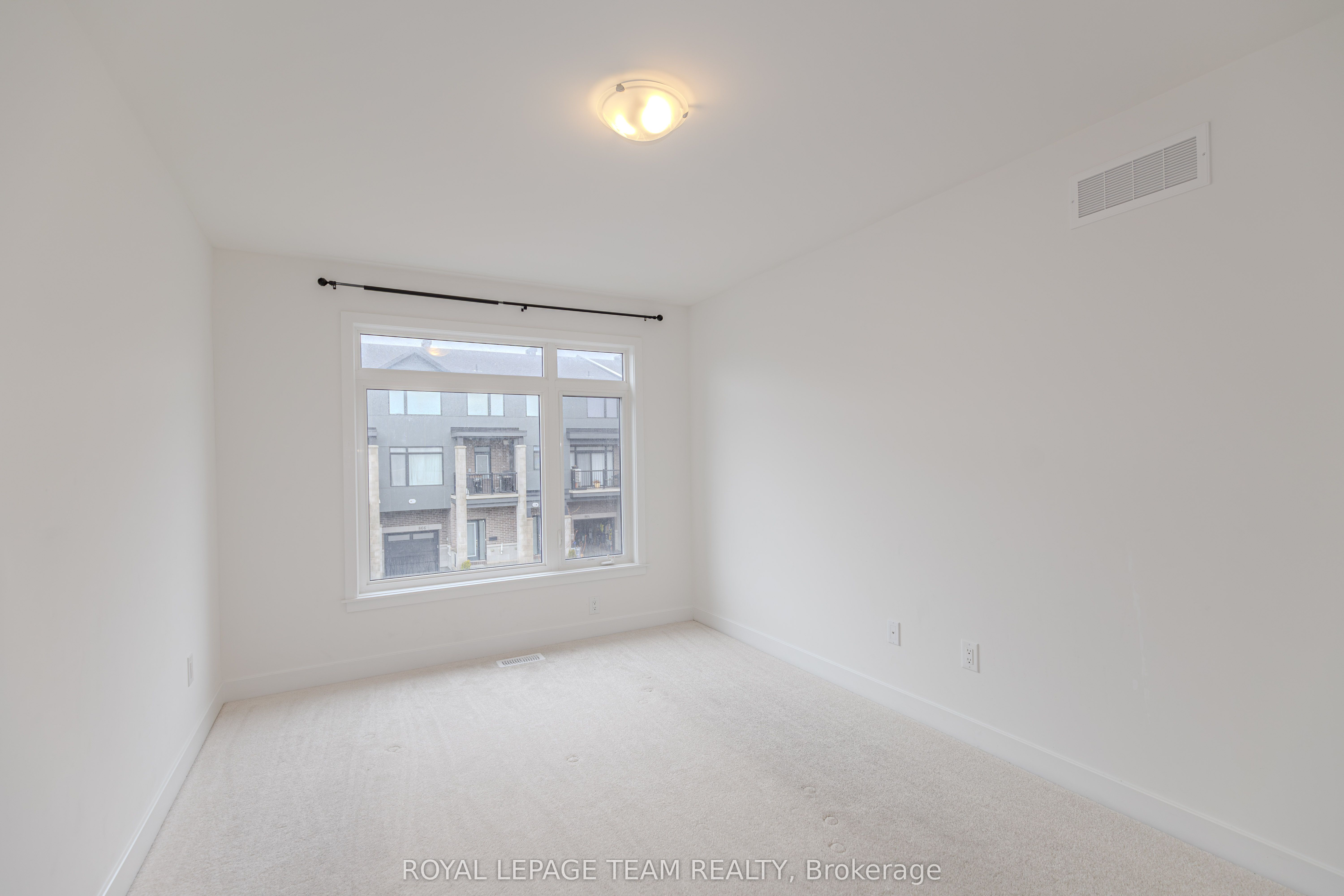 867 Anciano Crescent Property Photo 38