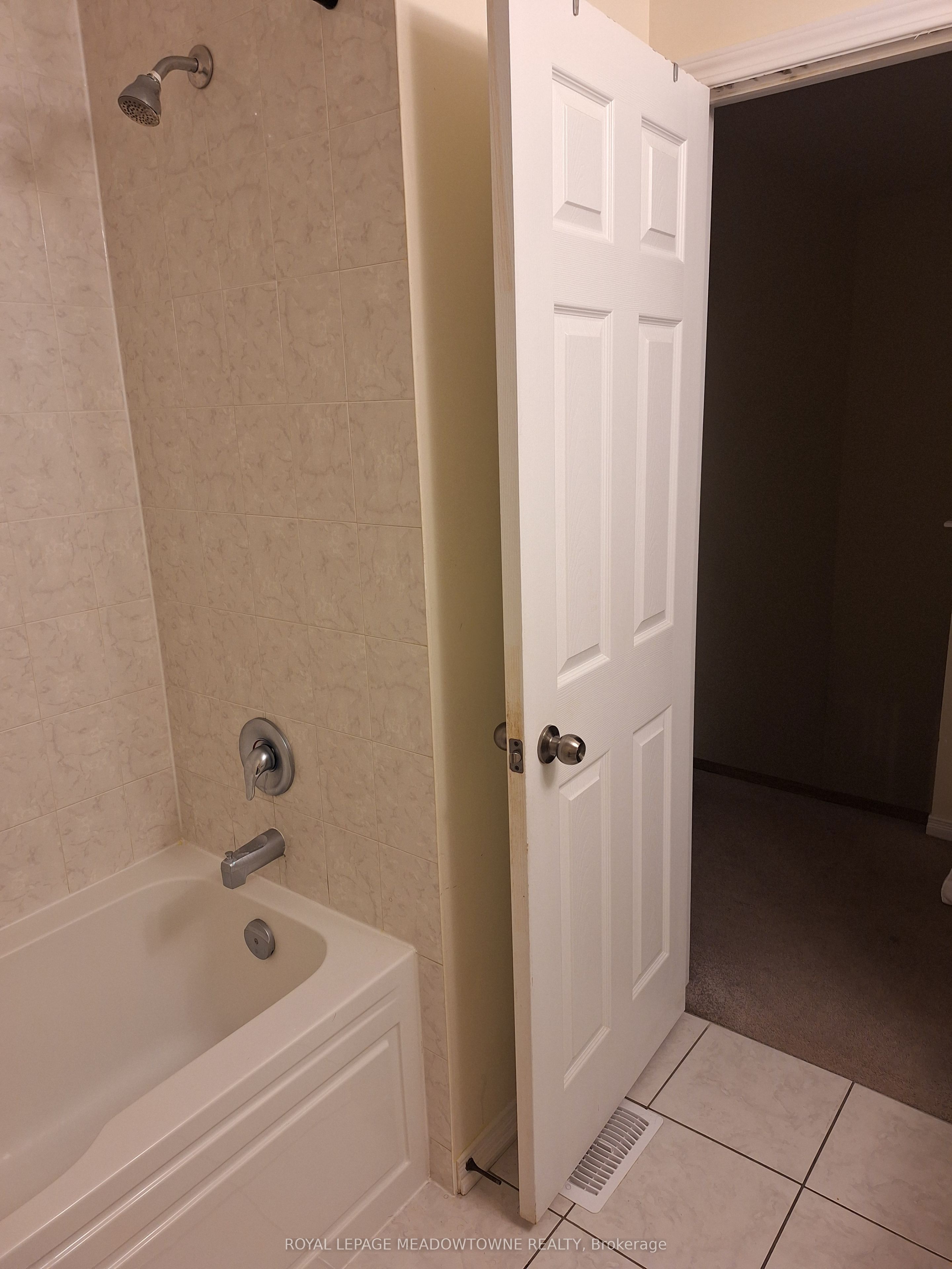 8 Longboat Run Property Photo 18