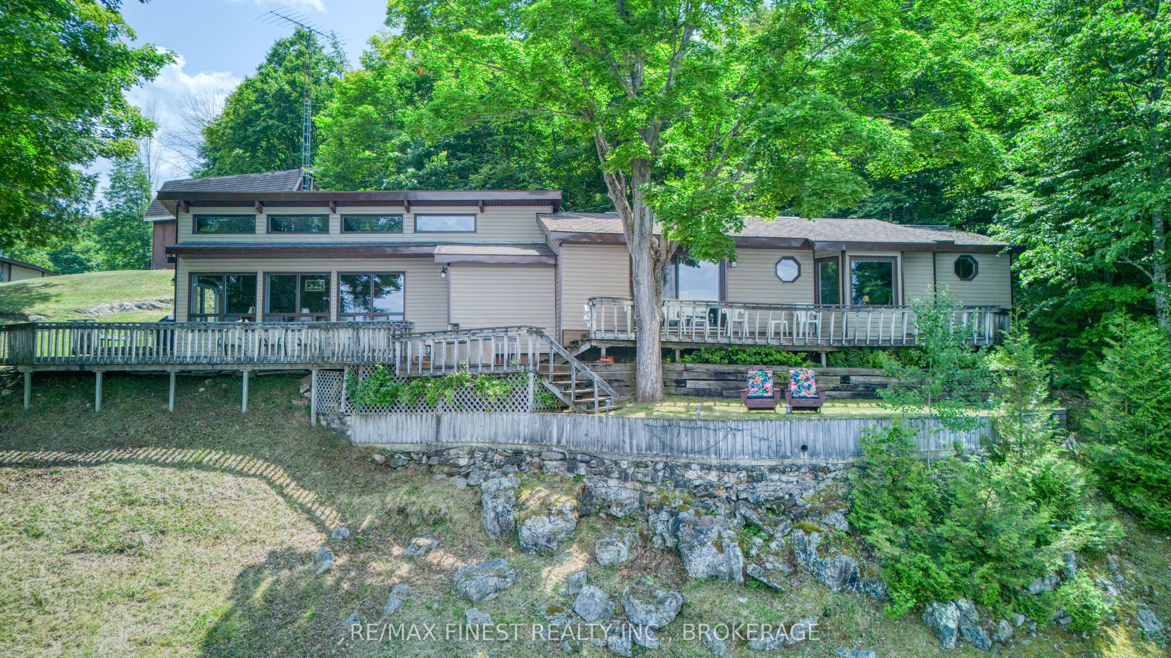 1182b Johnston Lane Property Photo 1