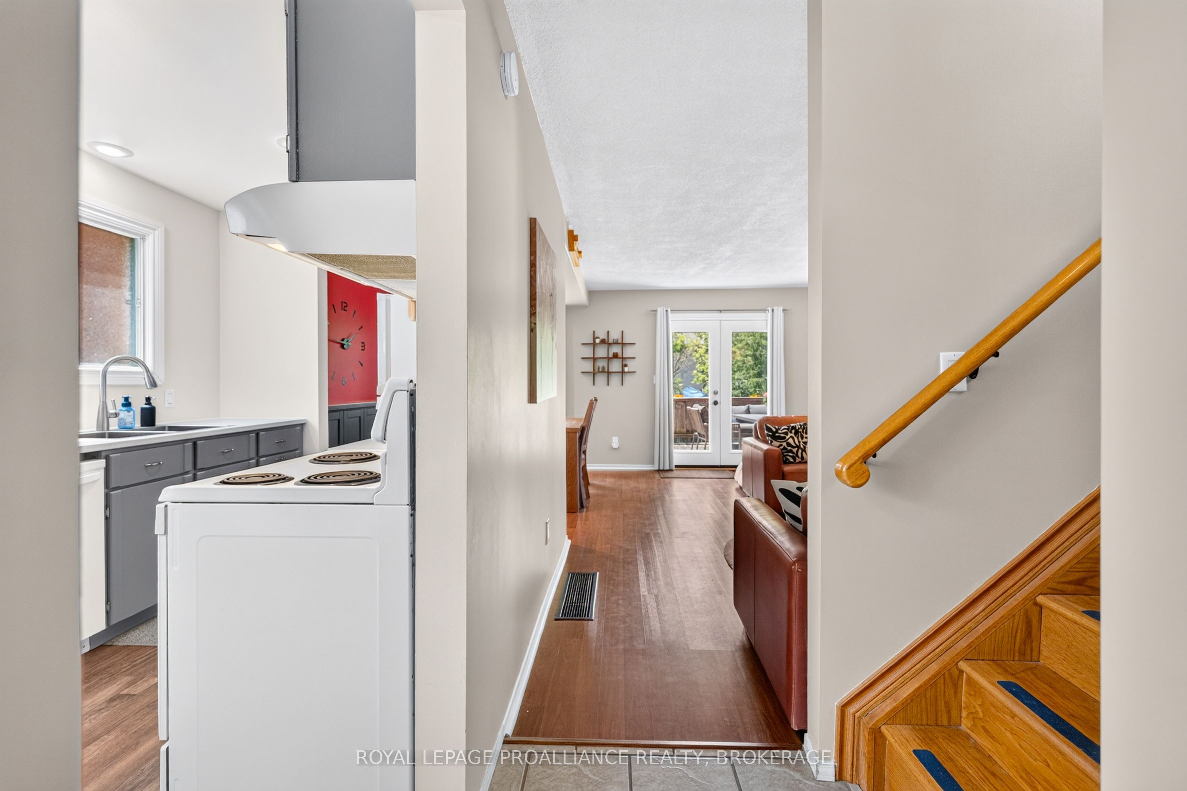24 Balmoral Court Property Photo 7