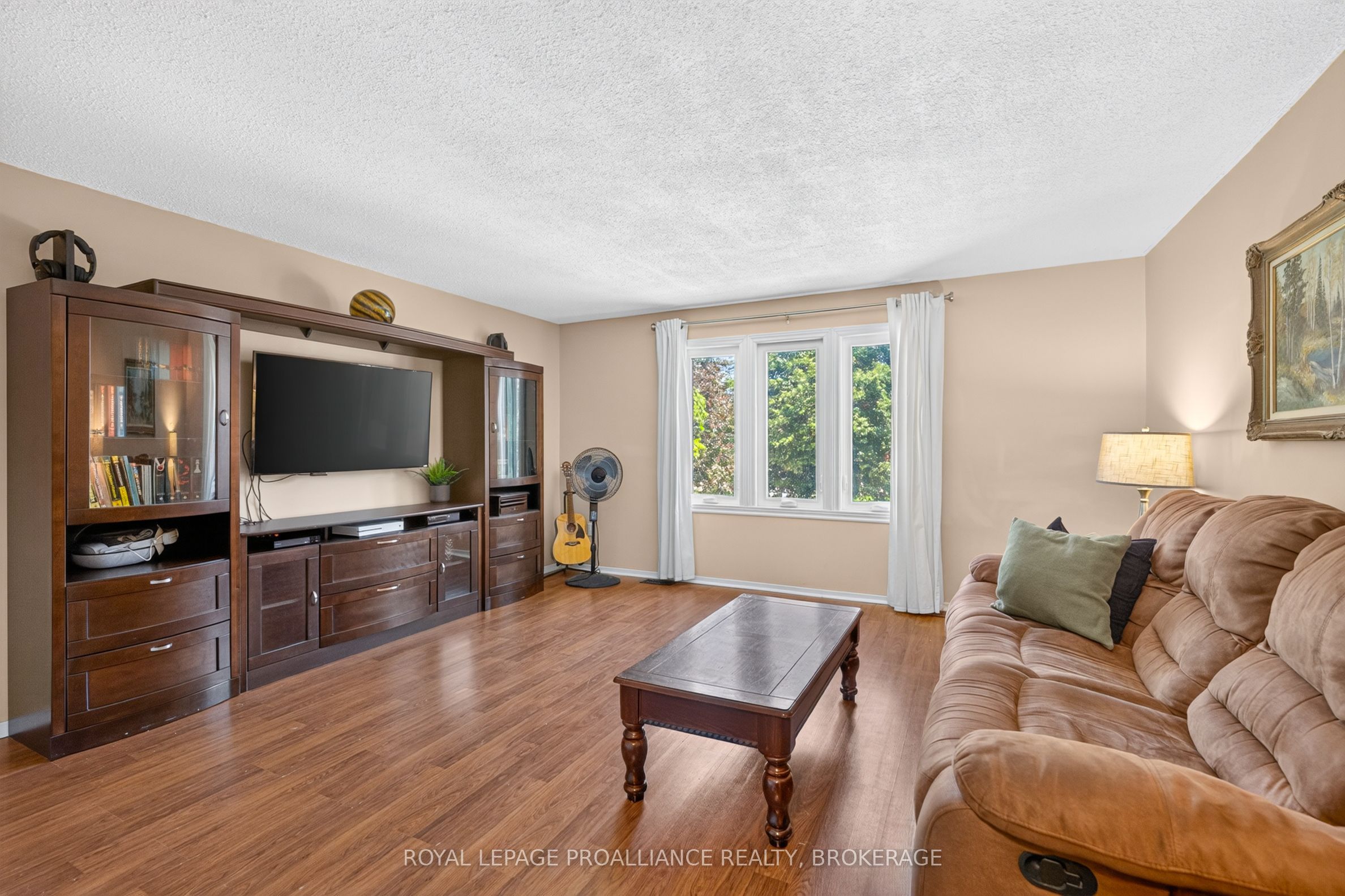 24 Balmoral Court Property Photo 21