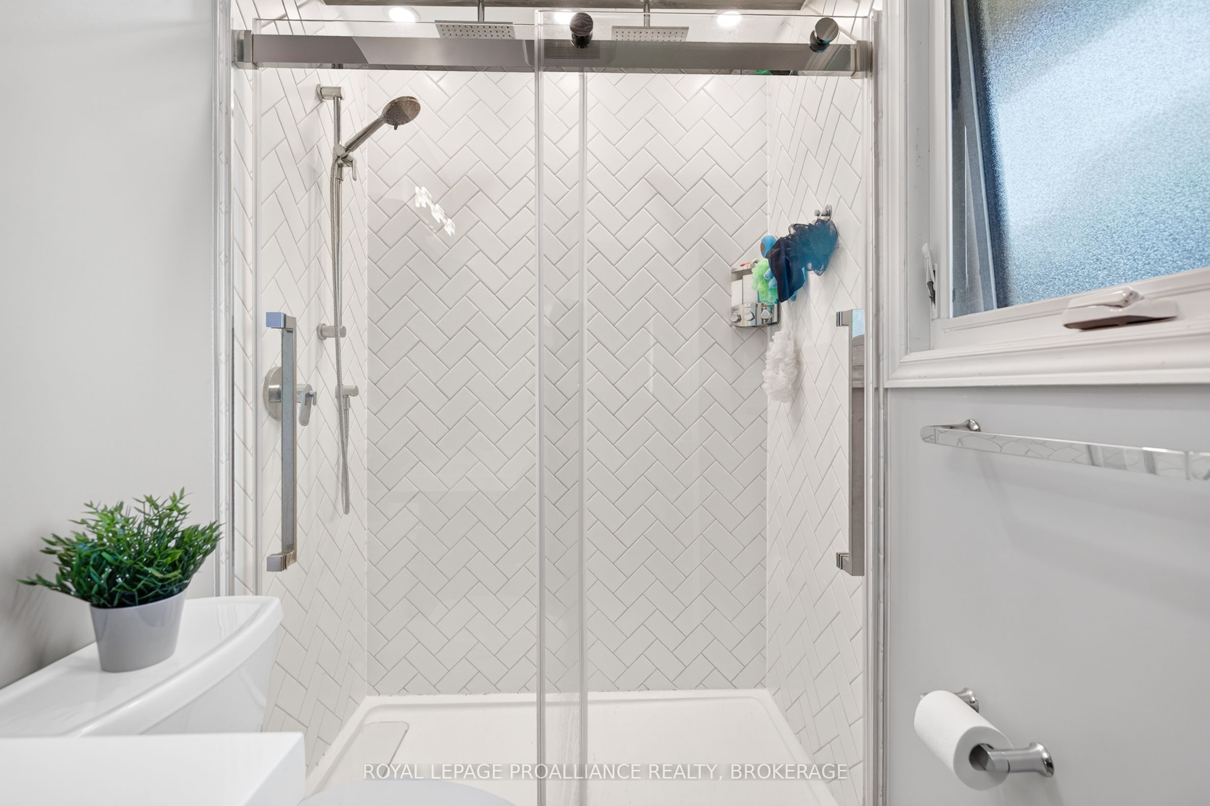 24 Balmoral Court Property Photo 29