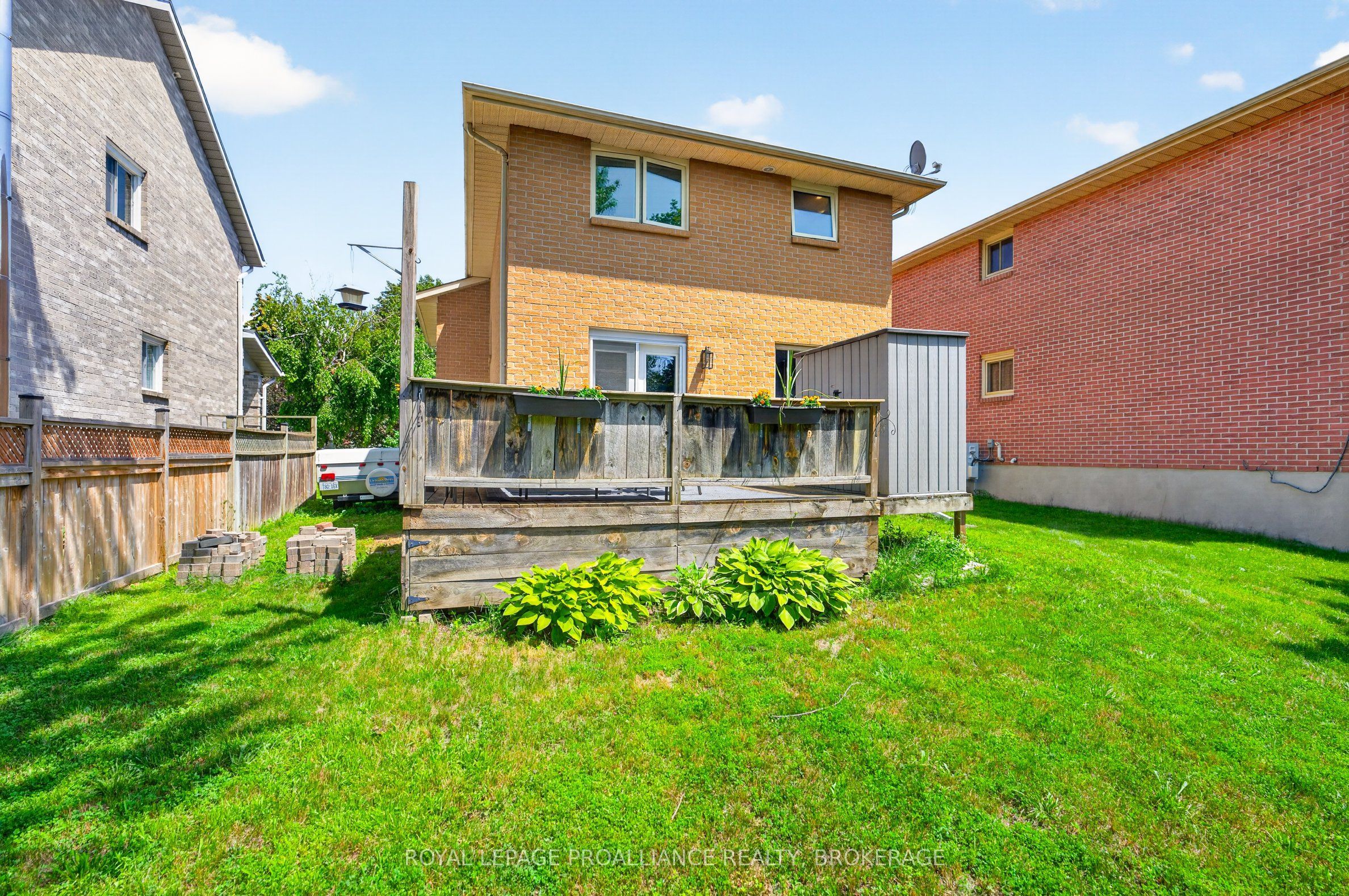 24 Balmoral Court Property Photo 38