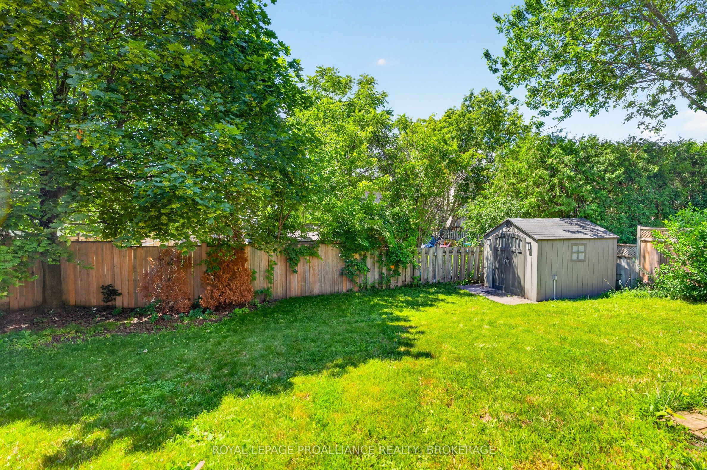 24 Balmoral Court Property Photo 44
