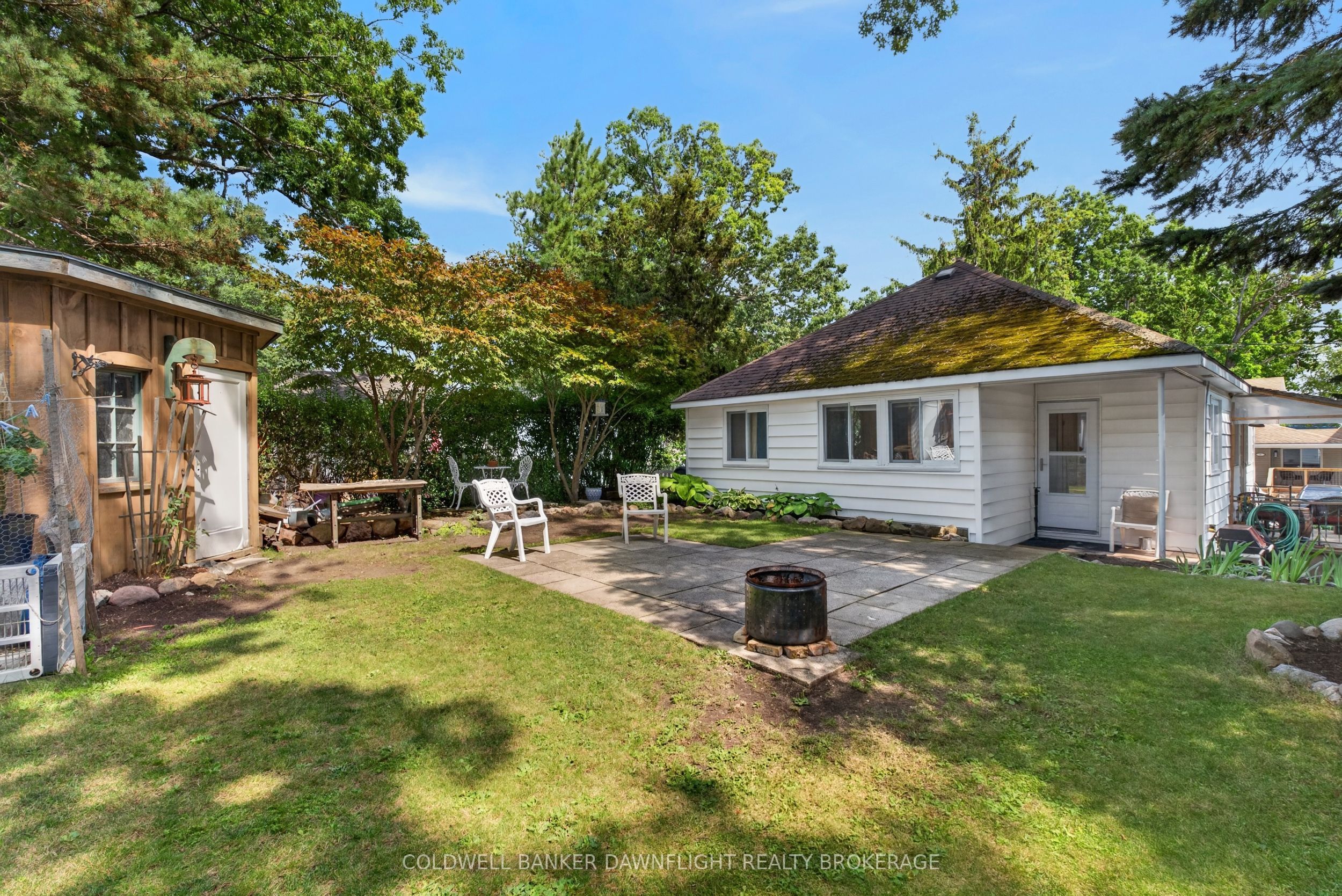 13 Warwick Avenue Property Photo 15