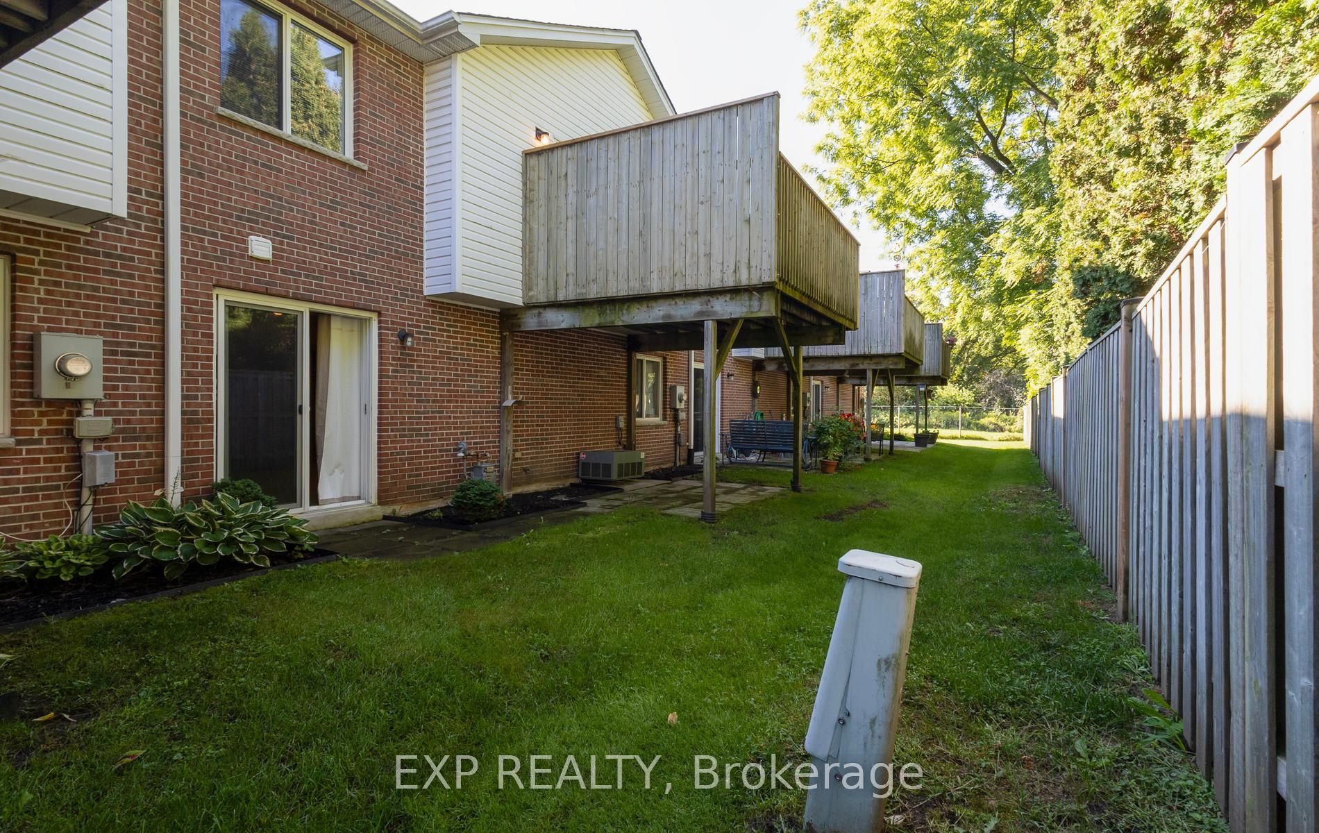1077 Hamilton Road 21 Property Photo 36