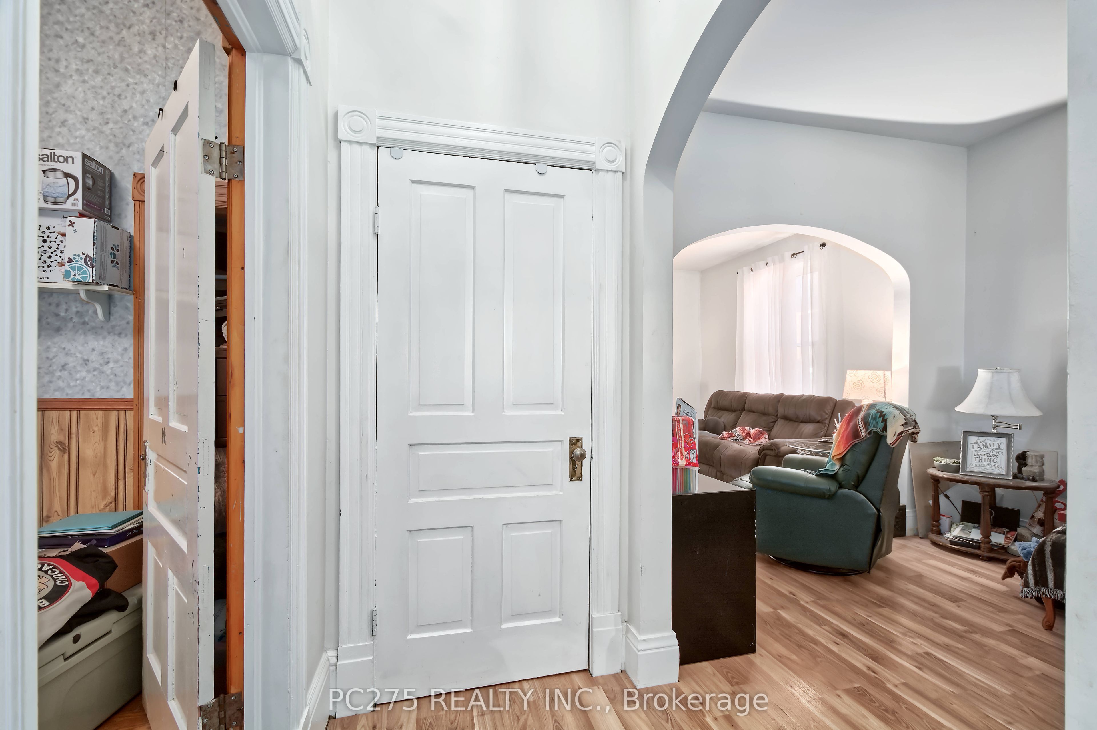20 Maple Street Property Photo 5