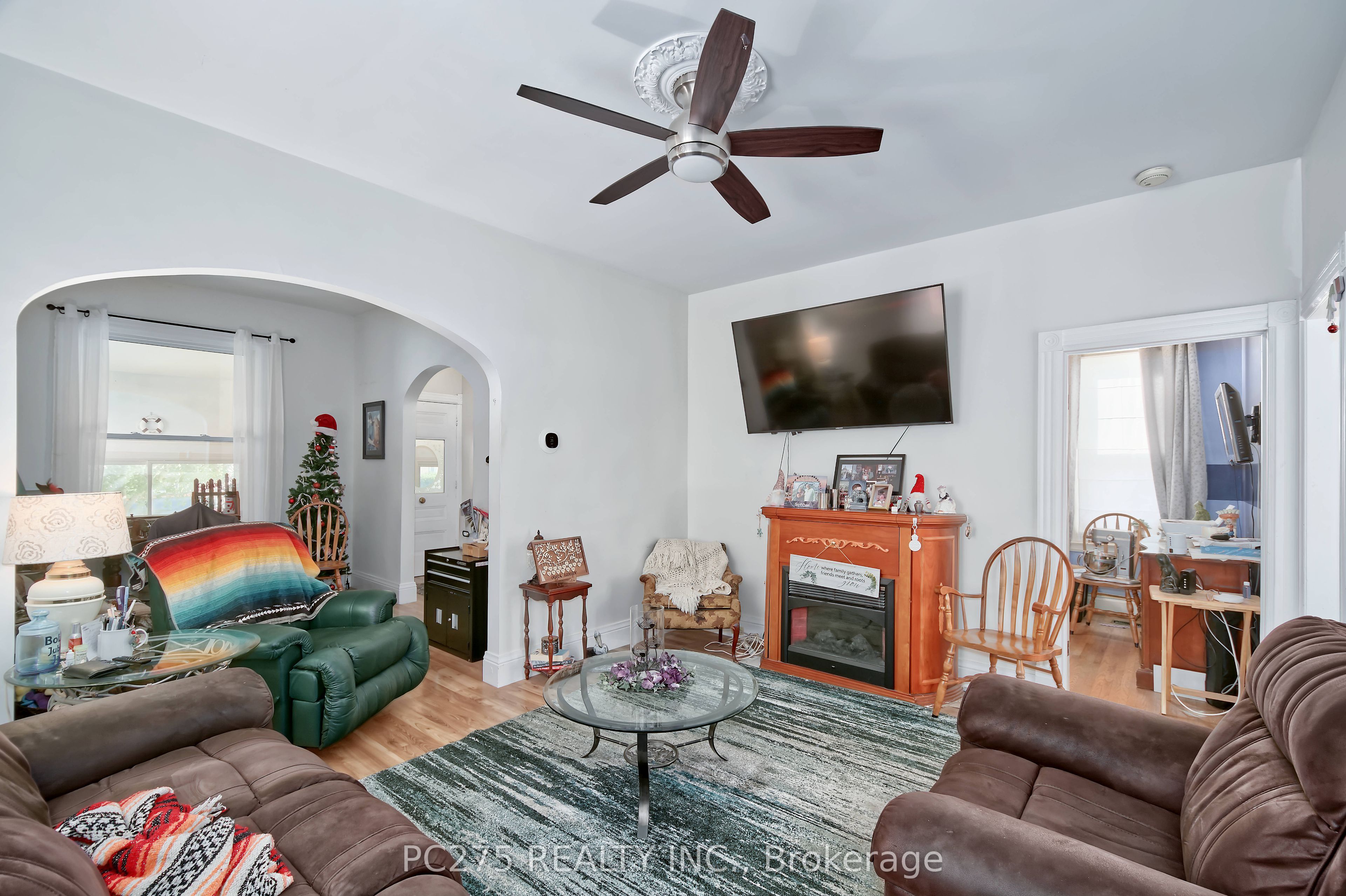 20 Maple Street Property Photo 8