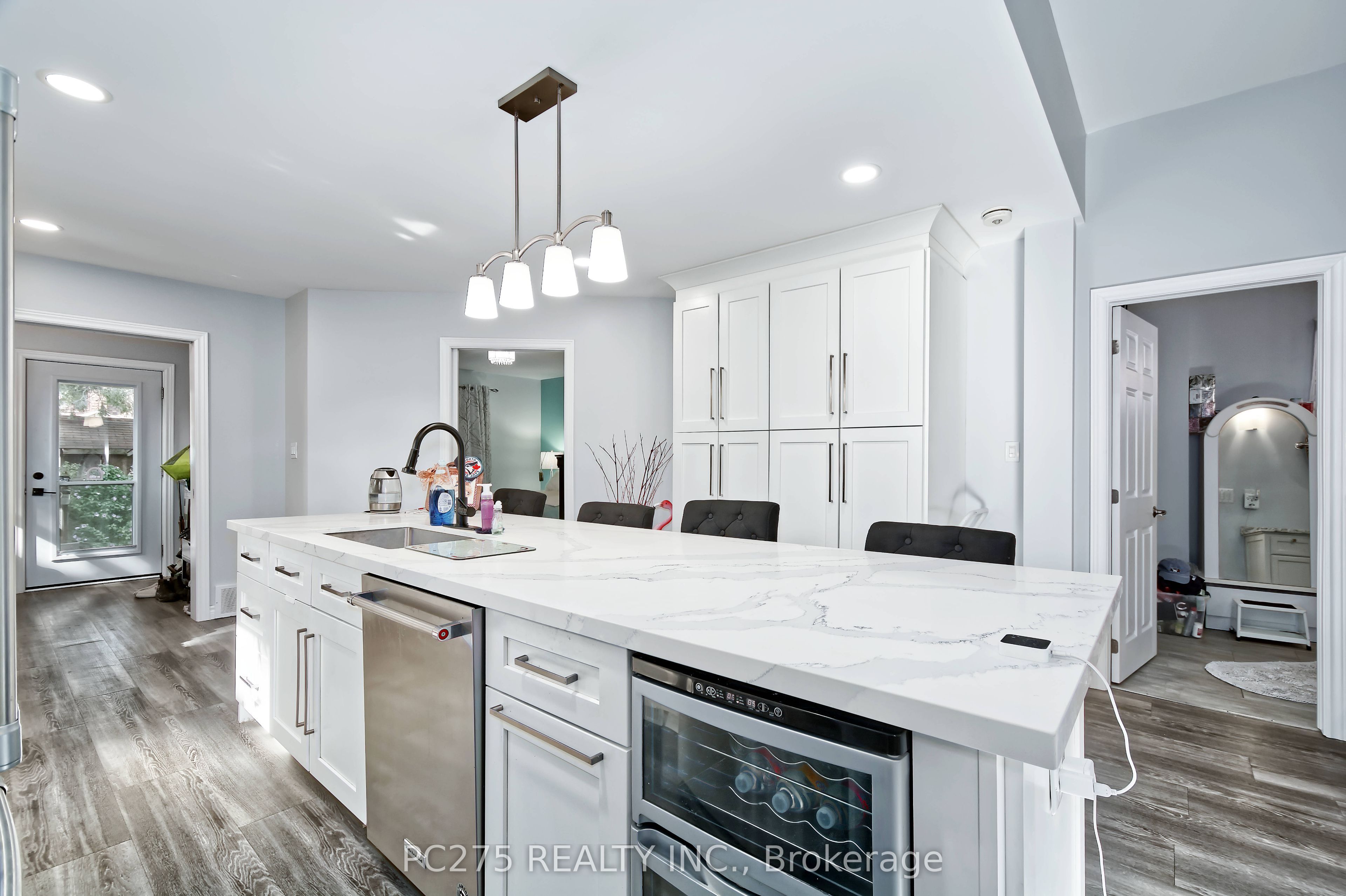 20 Maple Street Property Photo 15