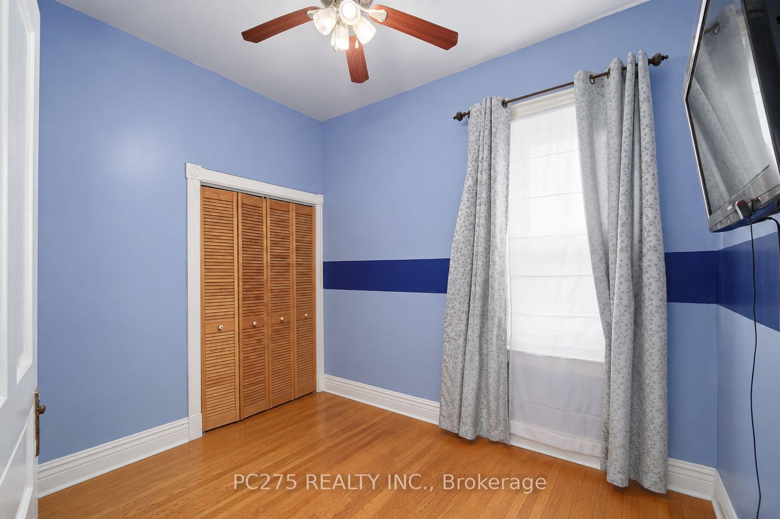 20 Maple Street Property Photo 23