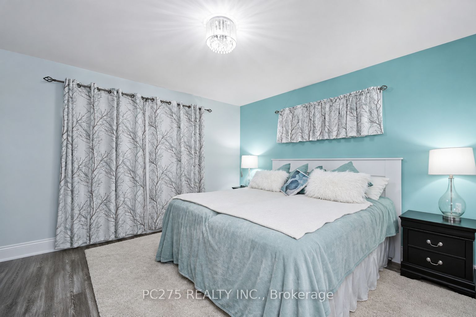 20 Maple Street Property Photo 25