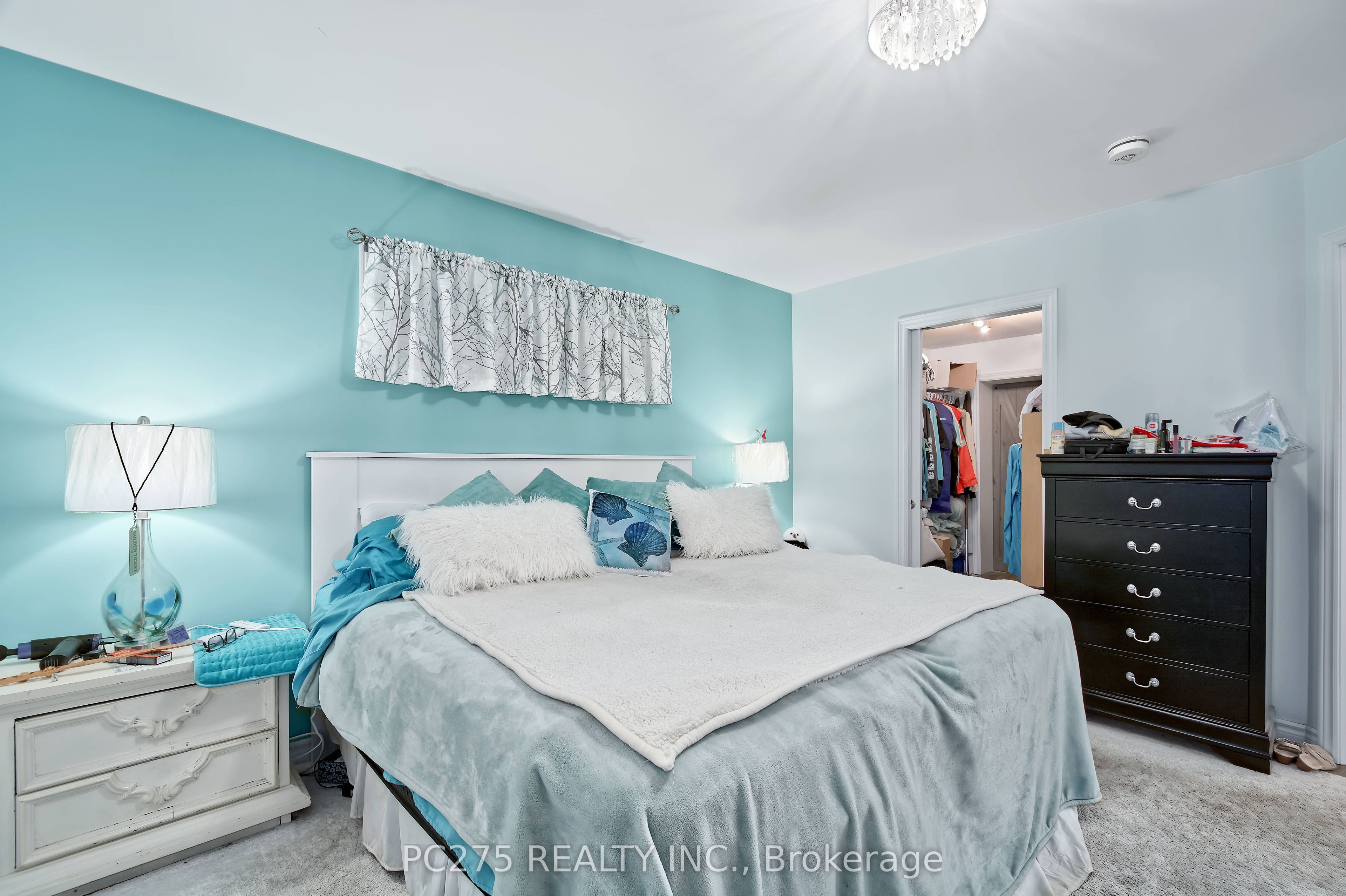 20 Maple Street Property Photo 26