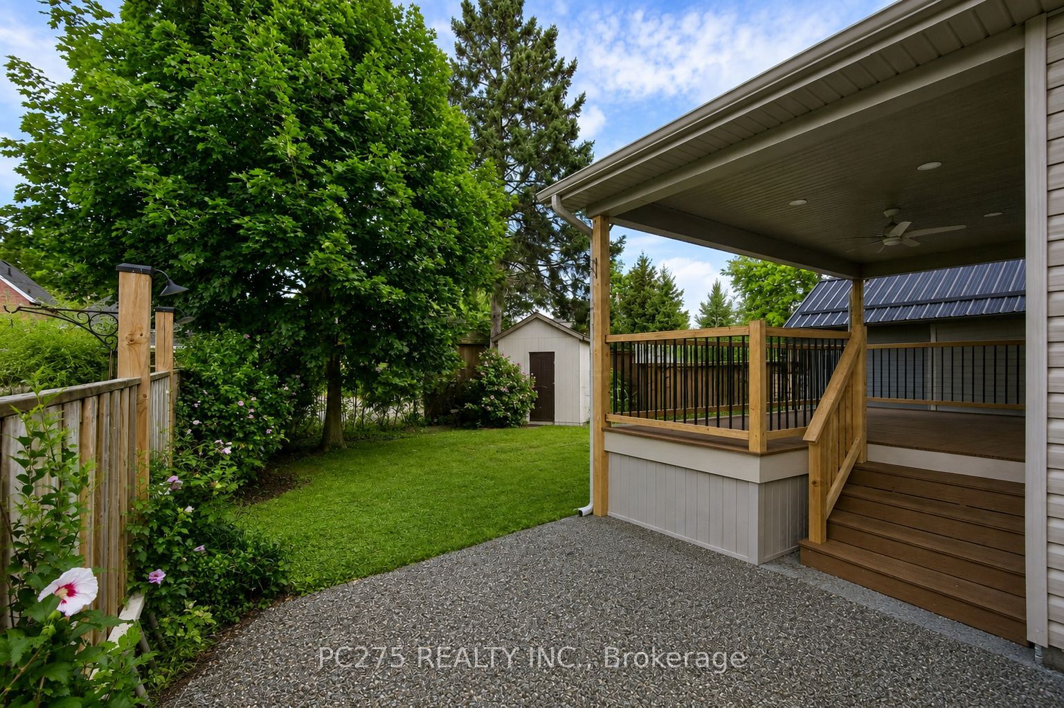 20 Maple Street Property Photo 37