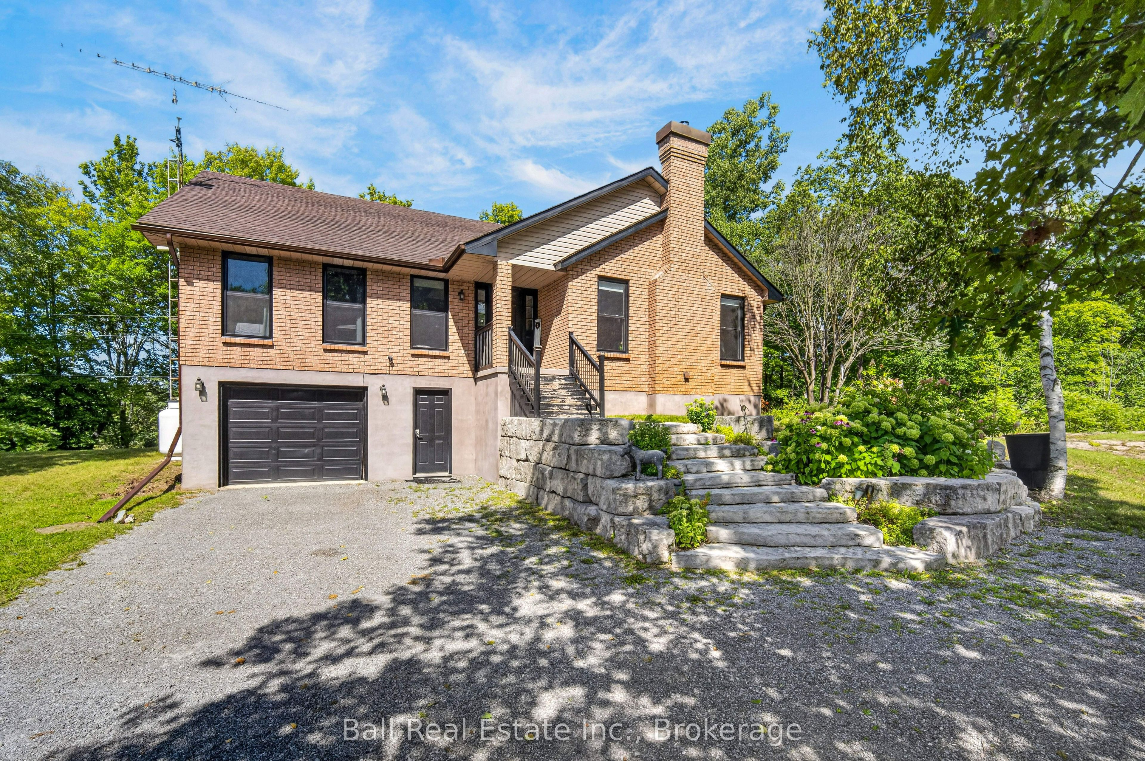 2331 Lakeside Drive Property Photo 1
