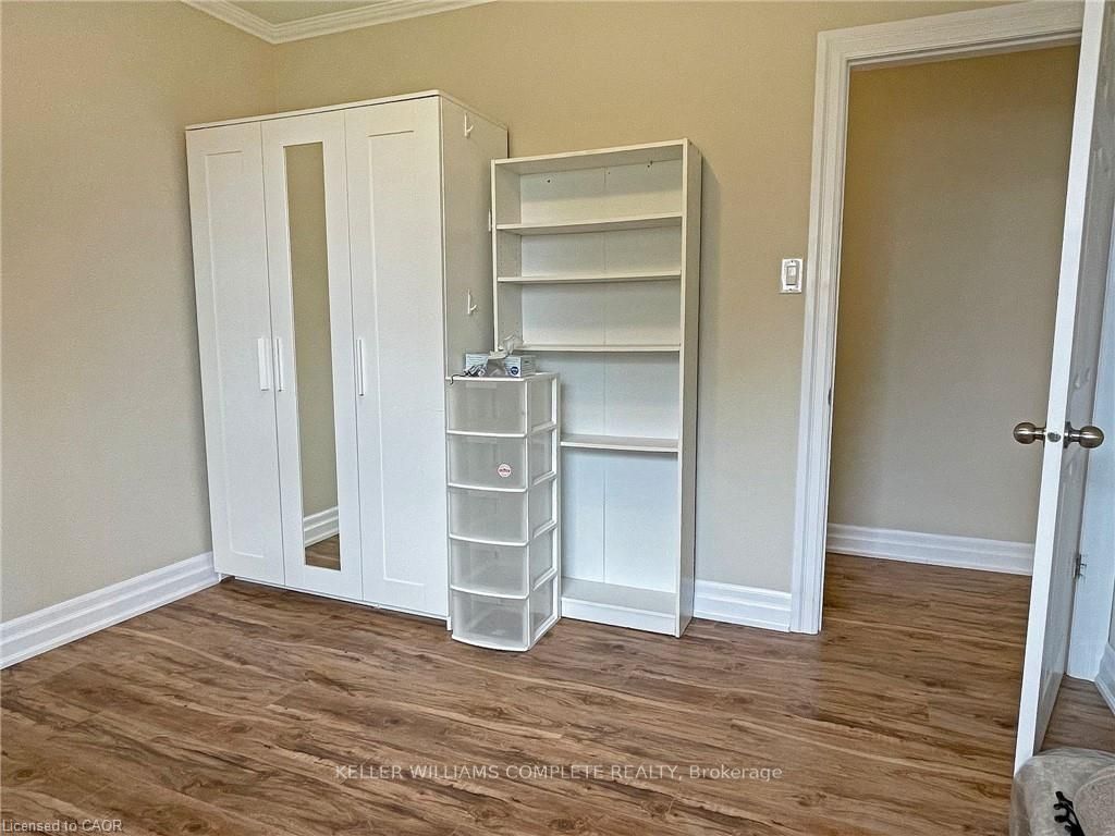 6 Myrtle Avenue Upper Property Photo 13