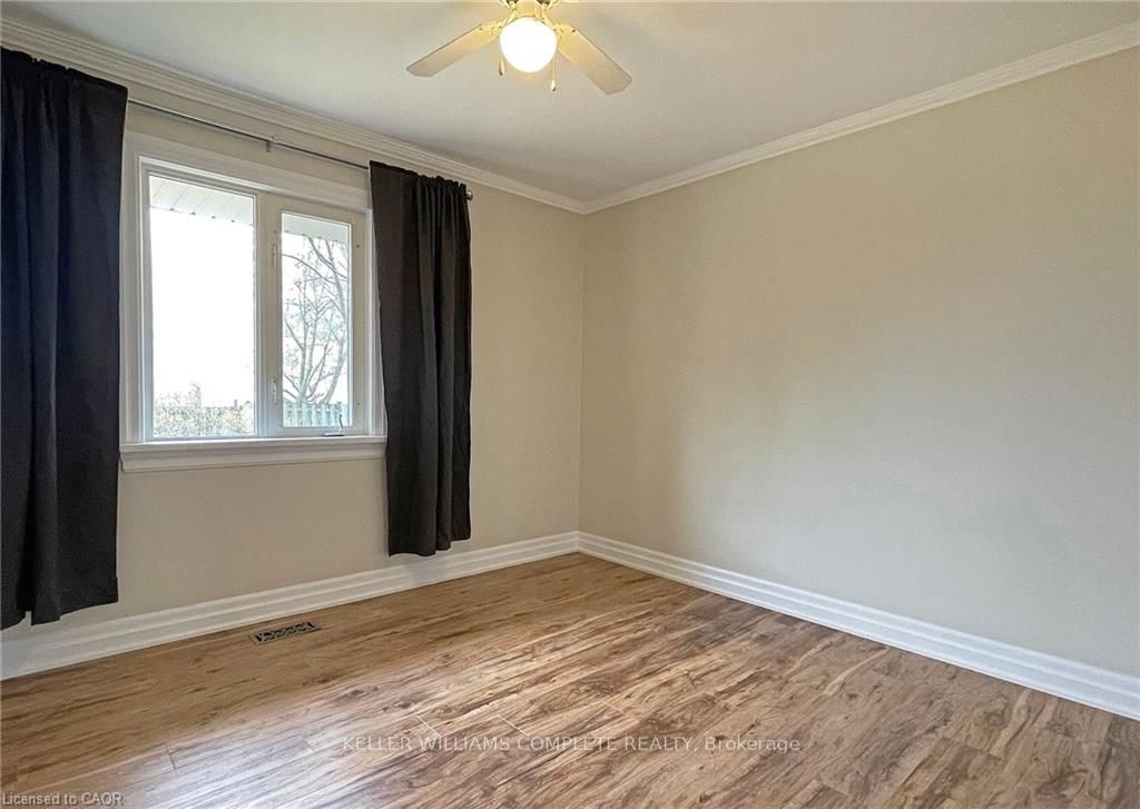 6 Myrtle Avenue Upper Property Photo 15