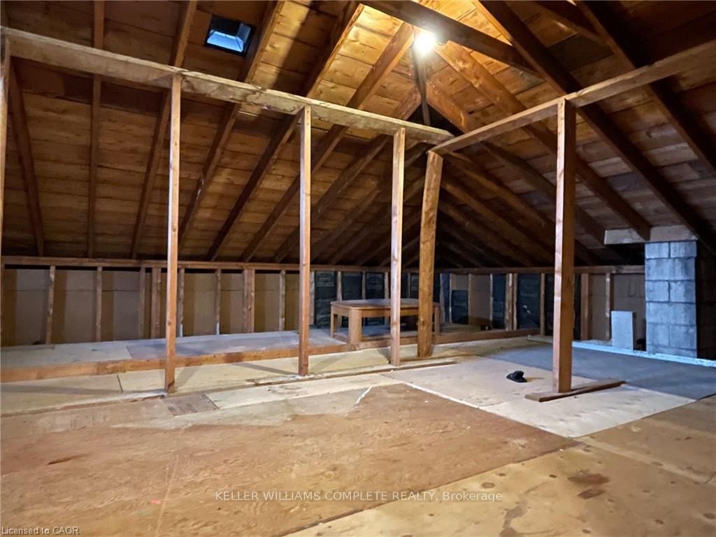6 Myrtle Avenue Upper Property Photo 20