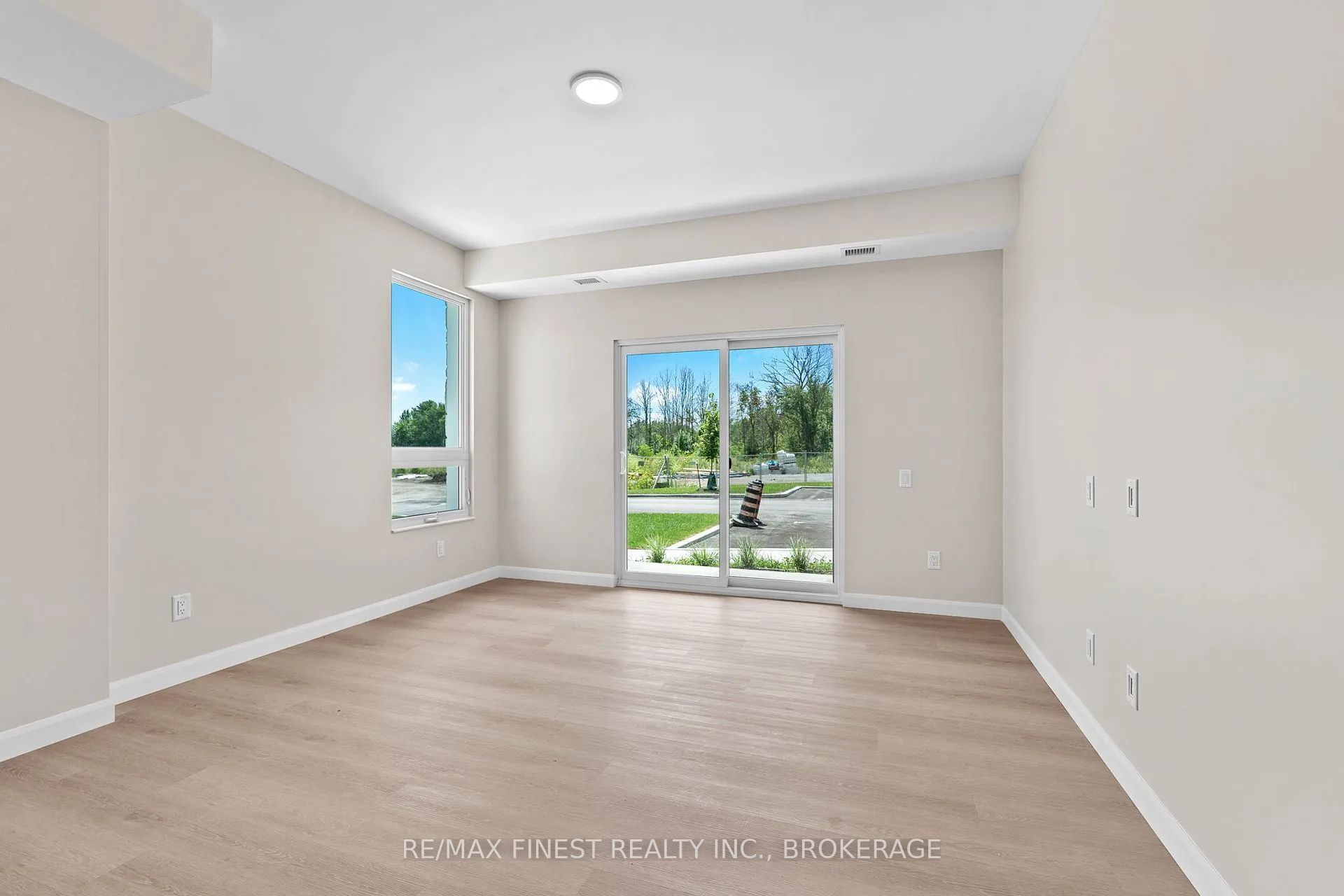 150 Heritage Park Drive 310 Property Photo 12