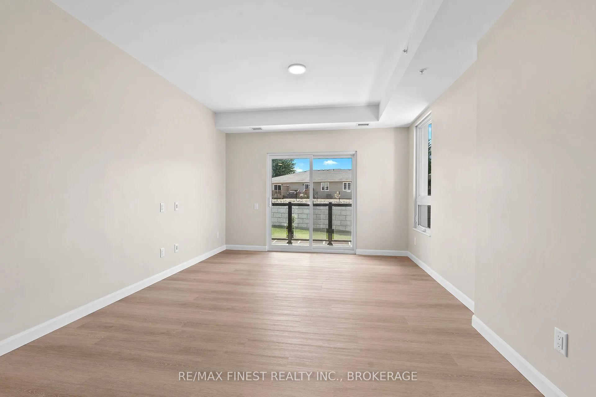 150 Heritage Park Drive 310 Property Photo 14