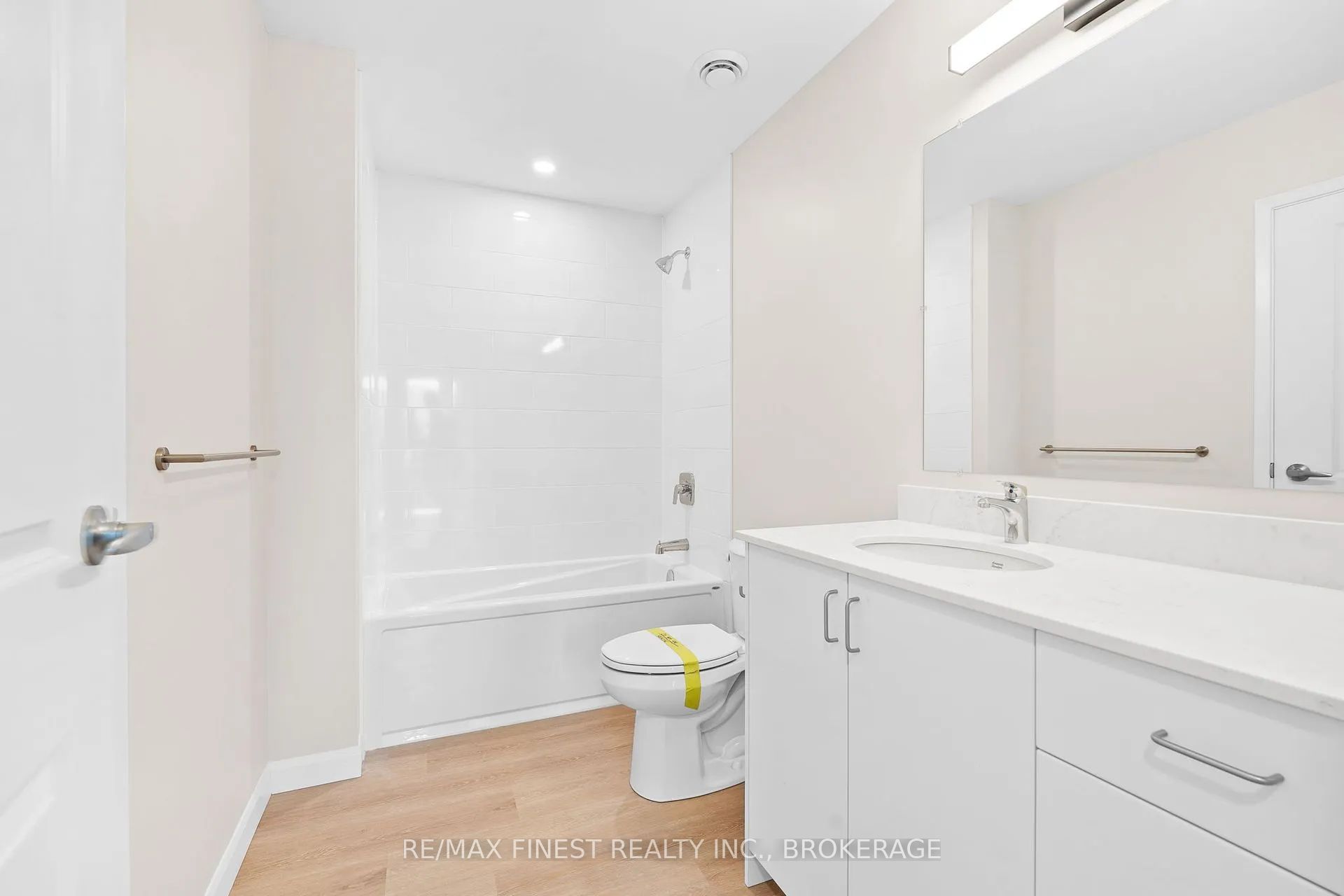 150 Heritage Park Drive 310 Property Photo 18