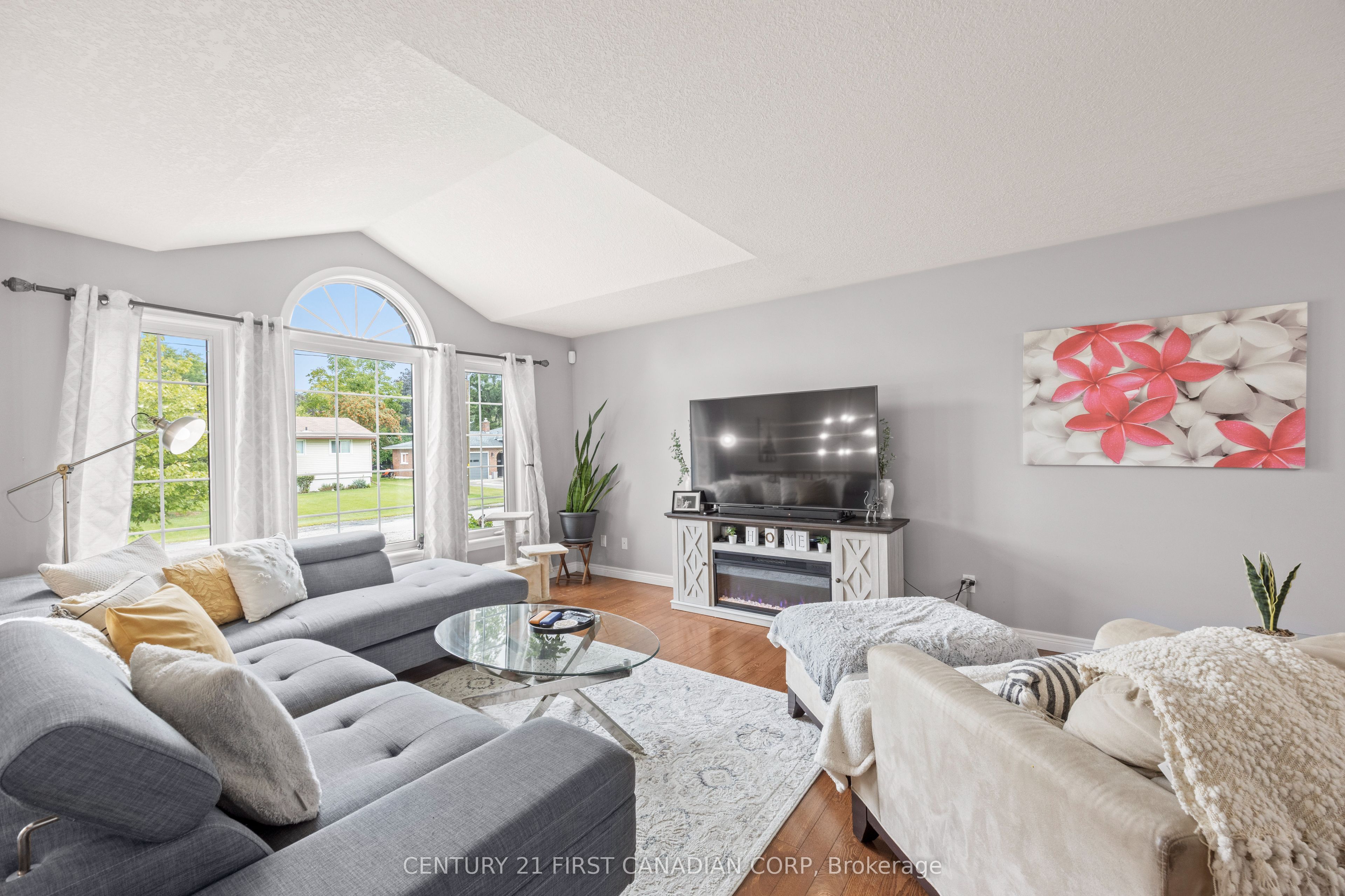 34 Brock Street Property Photo 8