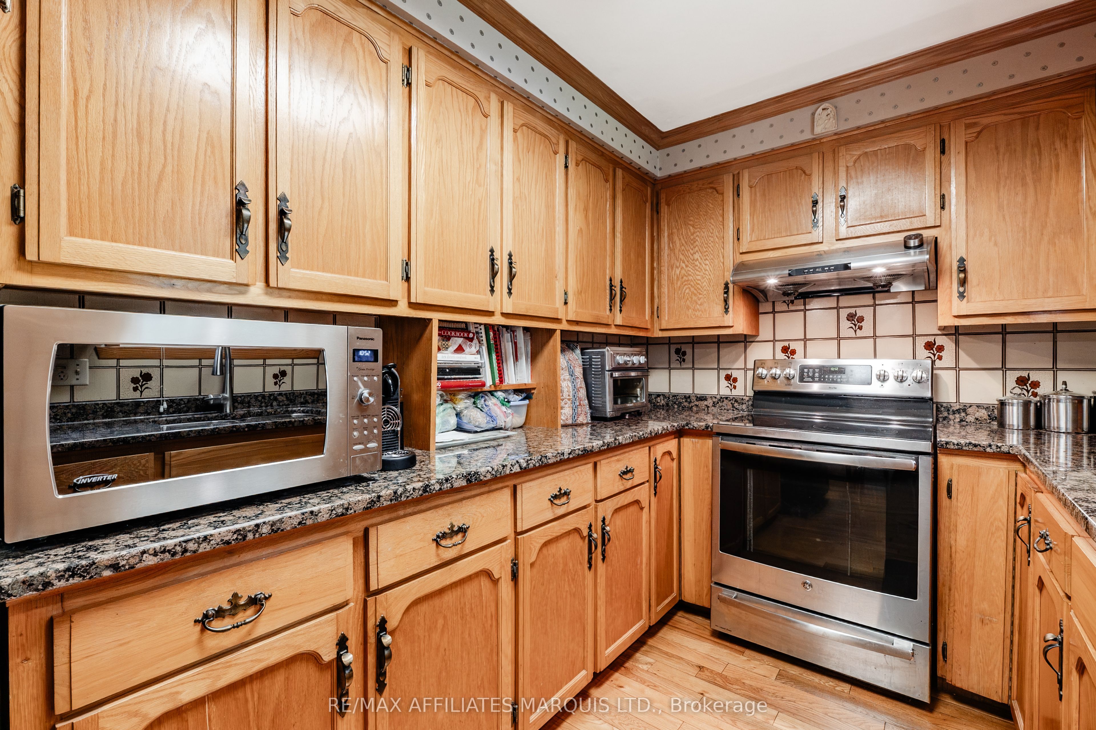 645 Dundas Crescent Property Photo 16